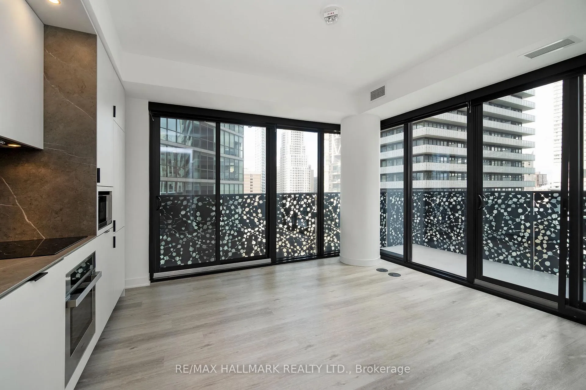 Photo 3 of Unit 1310, 55 Charles Street E, Toronto, Church-Yonge Corridor — HOMEH
