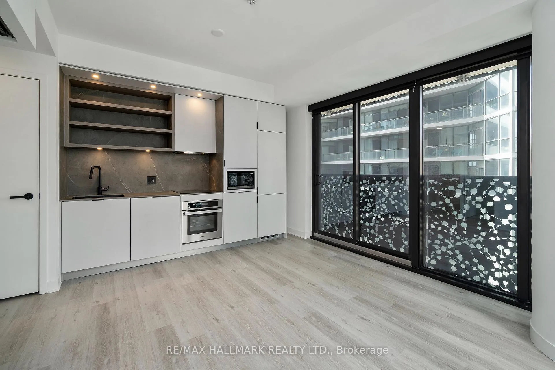 Photo 4 of Unit 1310, 55 Charles Street E, Toronto, Church-Yonge Corridor — HOMEH