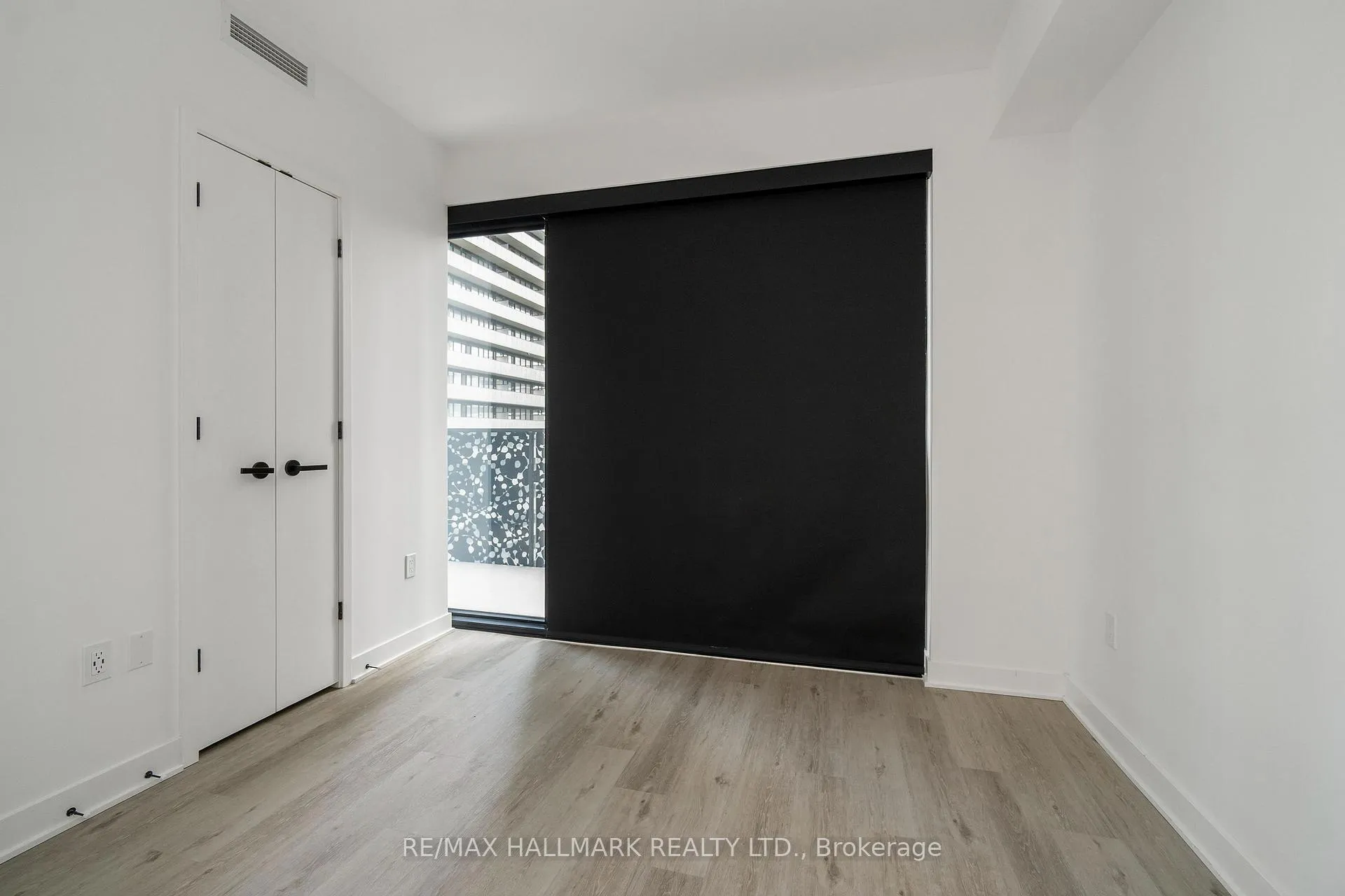 Photo 12 of Unit 1310, 55 Charles Street E, Toronto, Church-Yonge Corridor — HOMEH