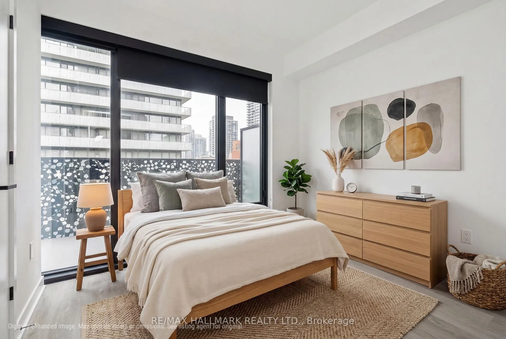 Photo 13 of Unit 1310, 55 Charles Street E, Toronto, Church-Yonge Corridor — HOMEH