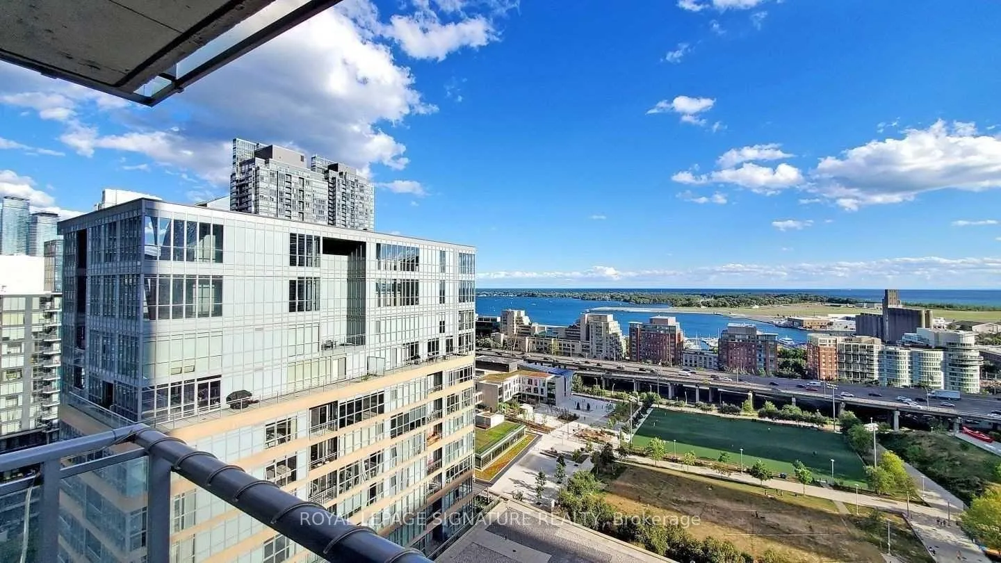 Photo 3 of Unit 2306, 15 Iceboat Terrace, Toronto, Waterfront Communities — HOMEH