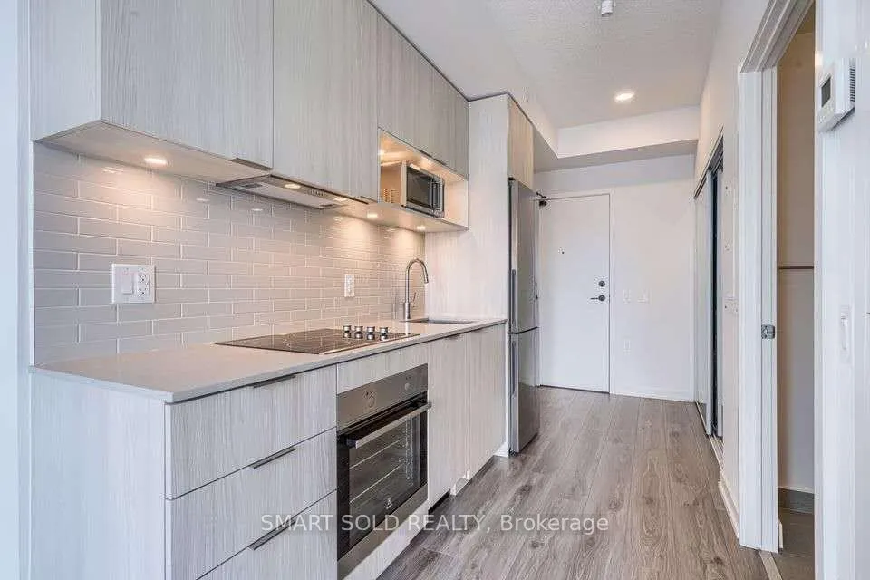 Front of Unit 2511, 20 Tubman Avenue