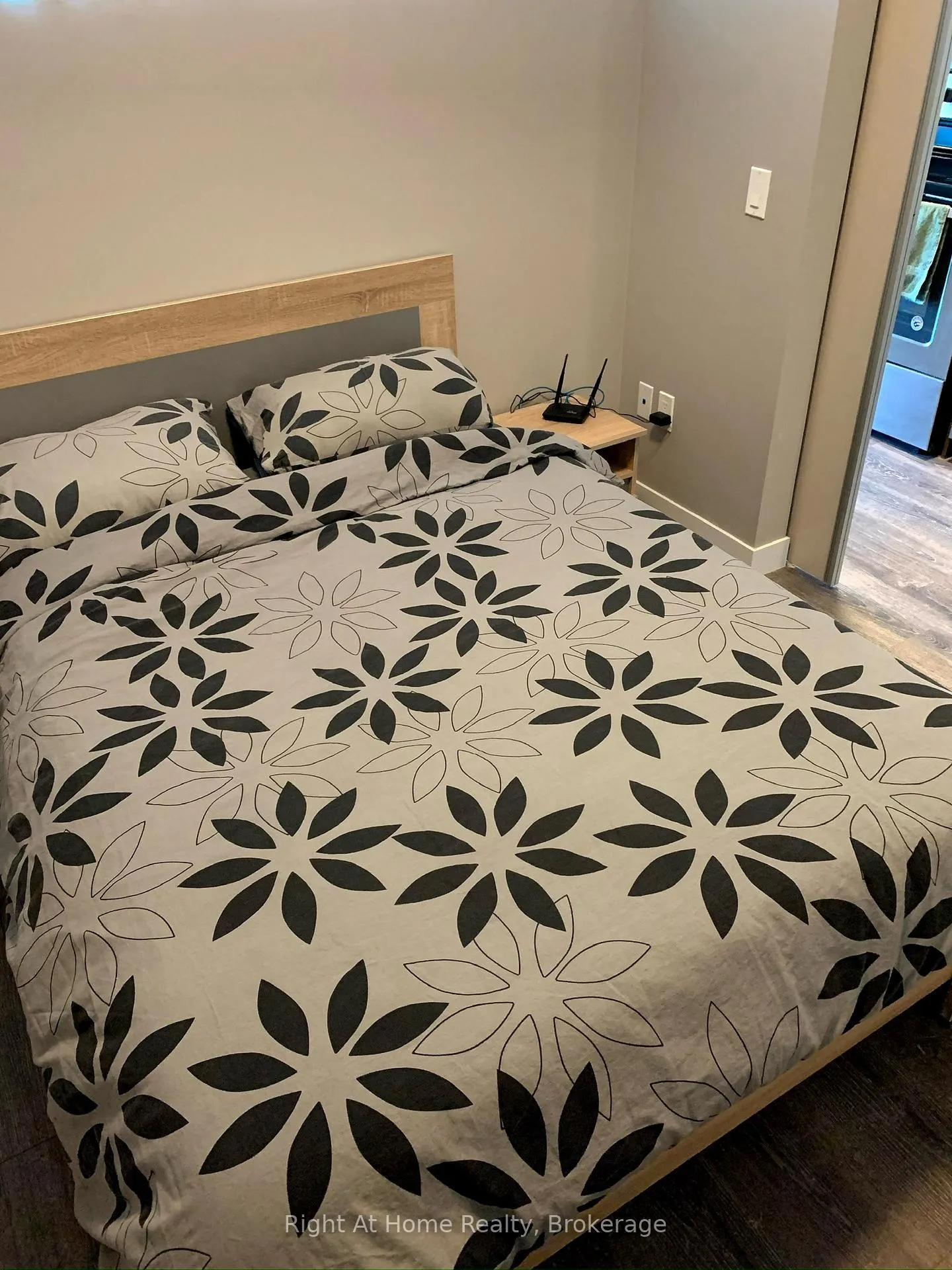 Photo 9 of Unit 410, 308 Lester Street, Waterloo, Beechwood/University — HOMEH
