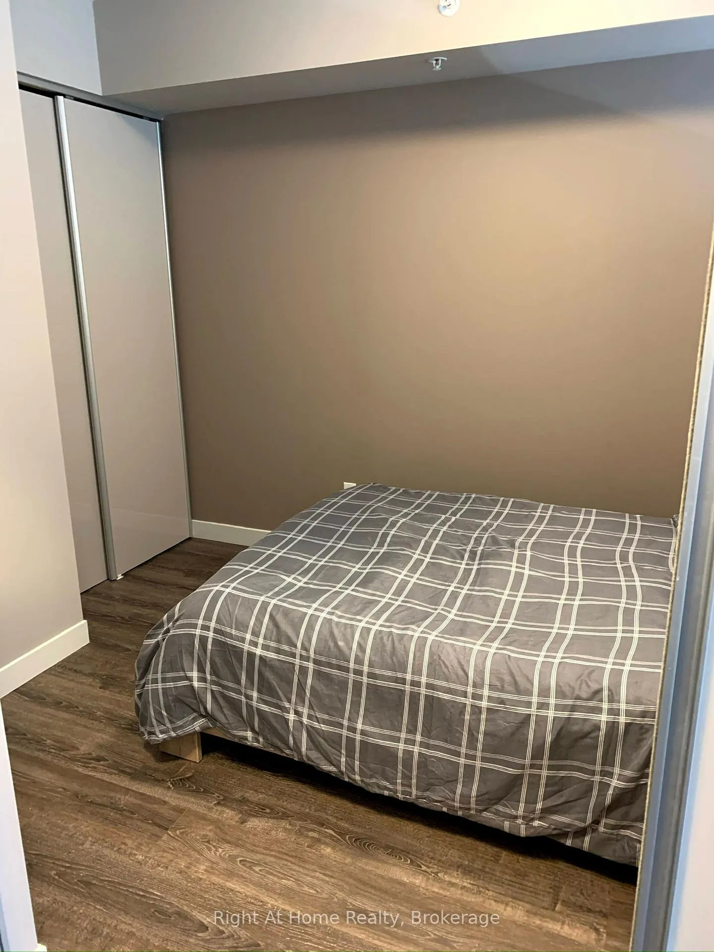 Photo 10 of Unit 410, 308 Lester Street, Waterloo, Beechwood/University — HOMEH