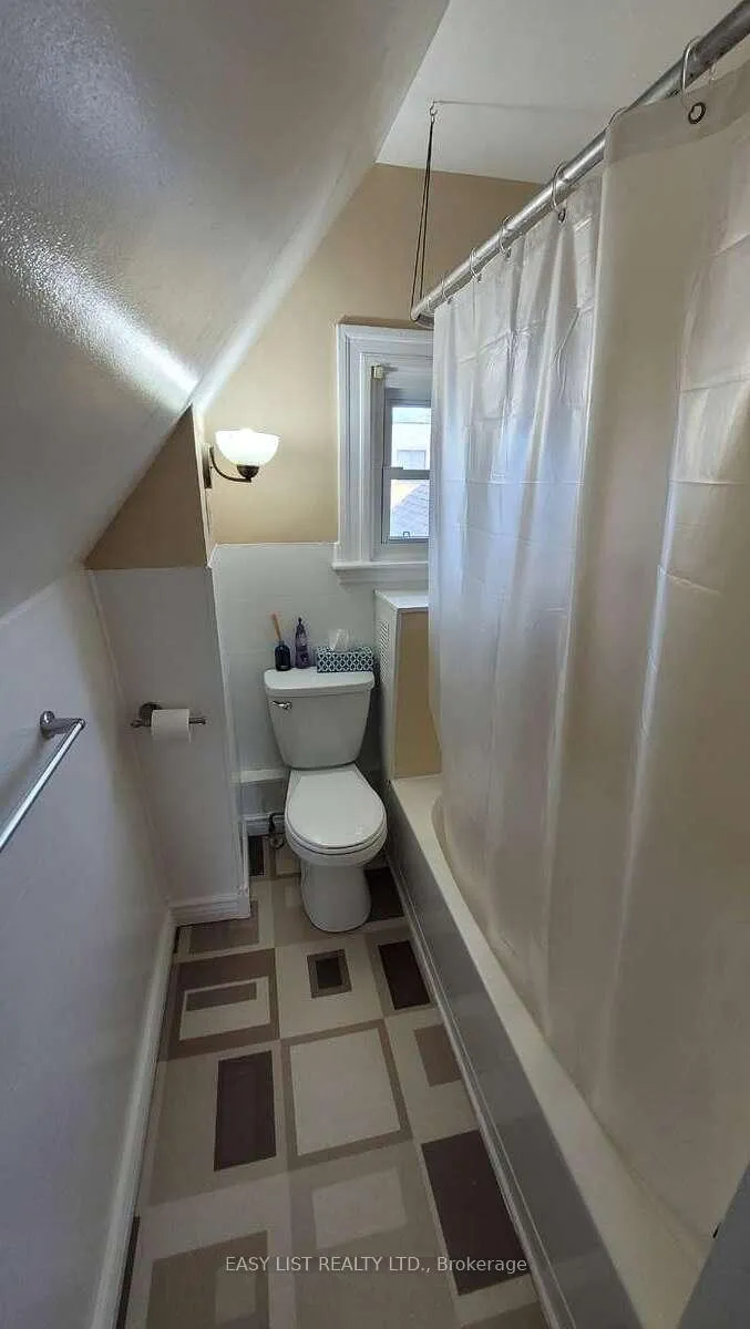 Photo 22 of 626 Lorne Avenue, London, East G — HOMEH