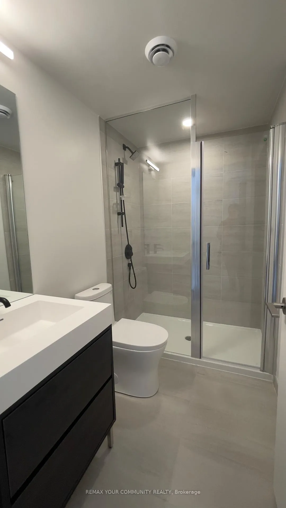 Photo 7 of Unit 1018, 9 Tecumseth Street, Toronto, Niagara — HOMEH