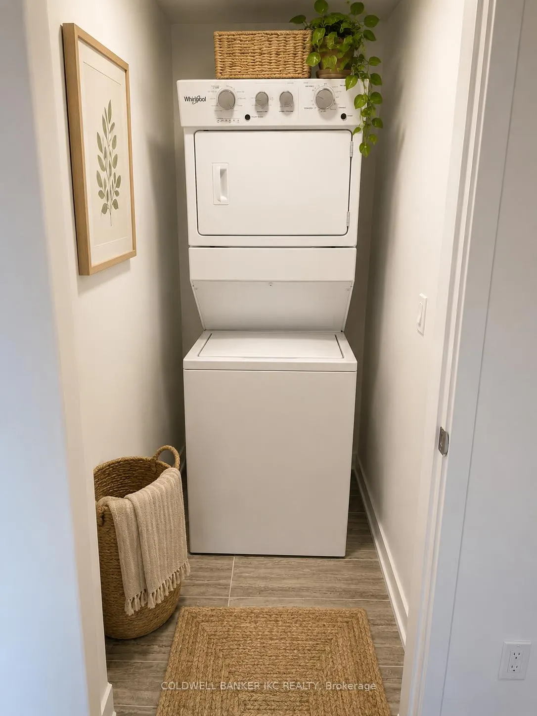 Photo 9 of Unit 92, 1121 Cooke Boulevard, Burlington, LaSalle — HOMEH