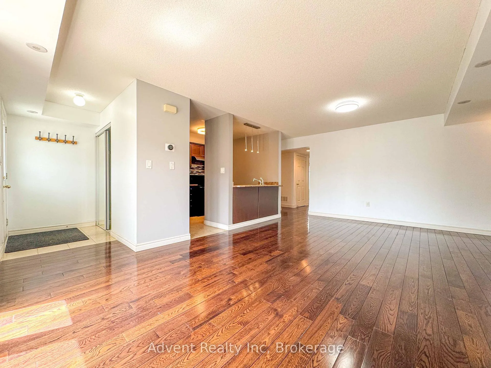 Photo 2 of Unit 123, 160 Louisbourg Way, Markham, Greensborough — HOMEH
