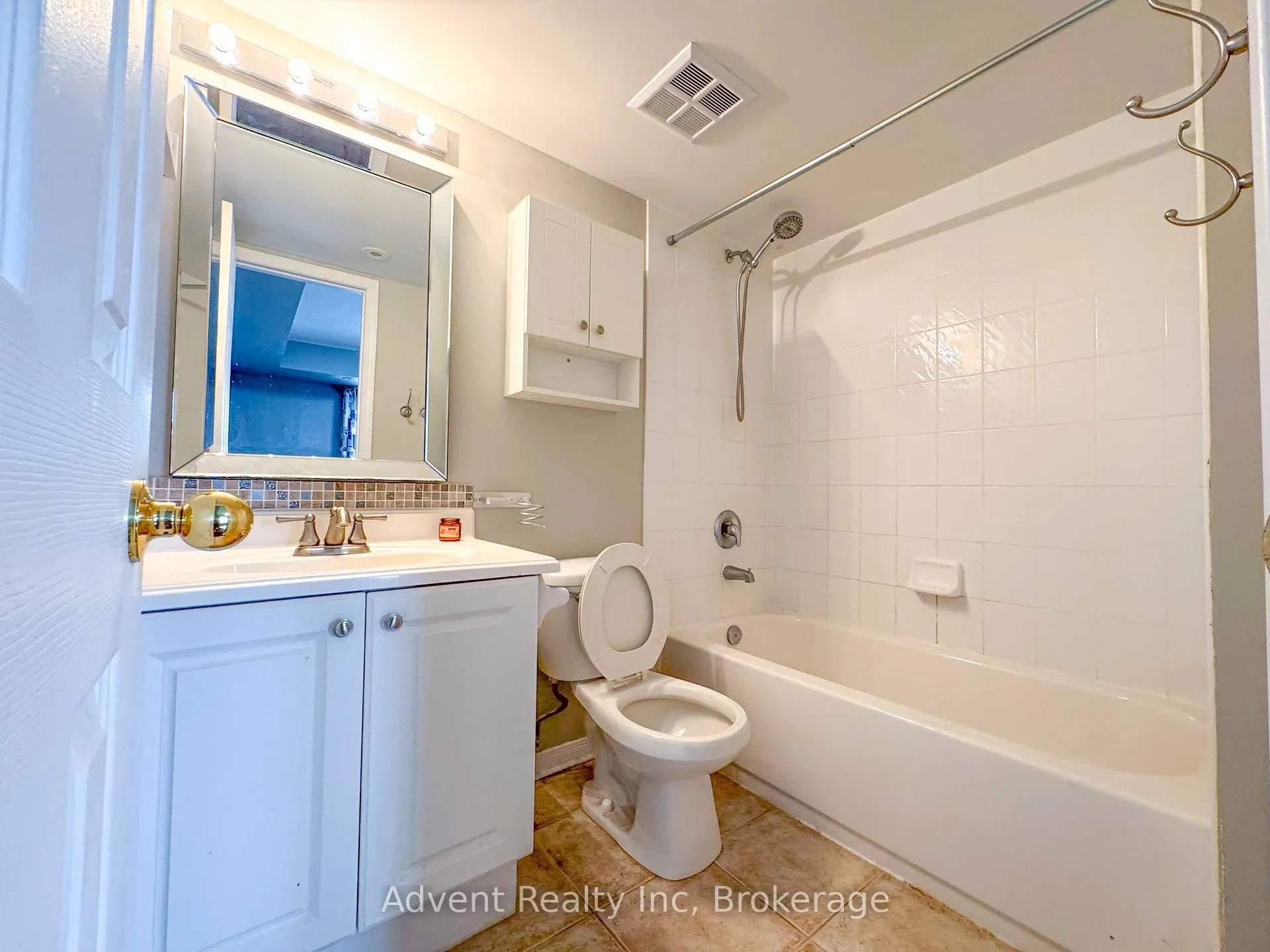 Photo 10 of Unit 123, 160 Louisbourg Way, Markham, Greensborough — HOMEH