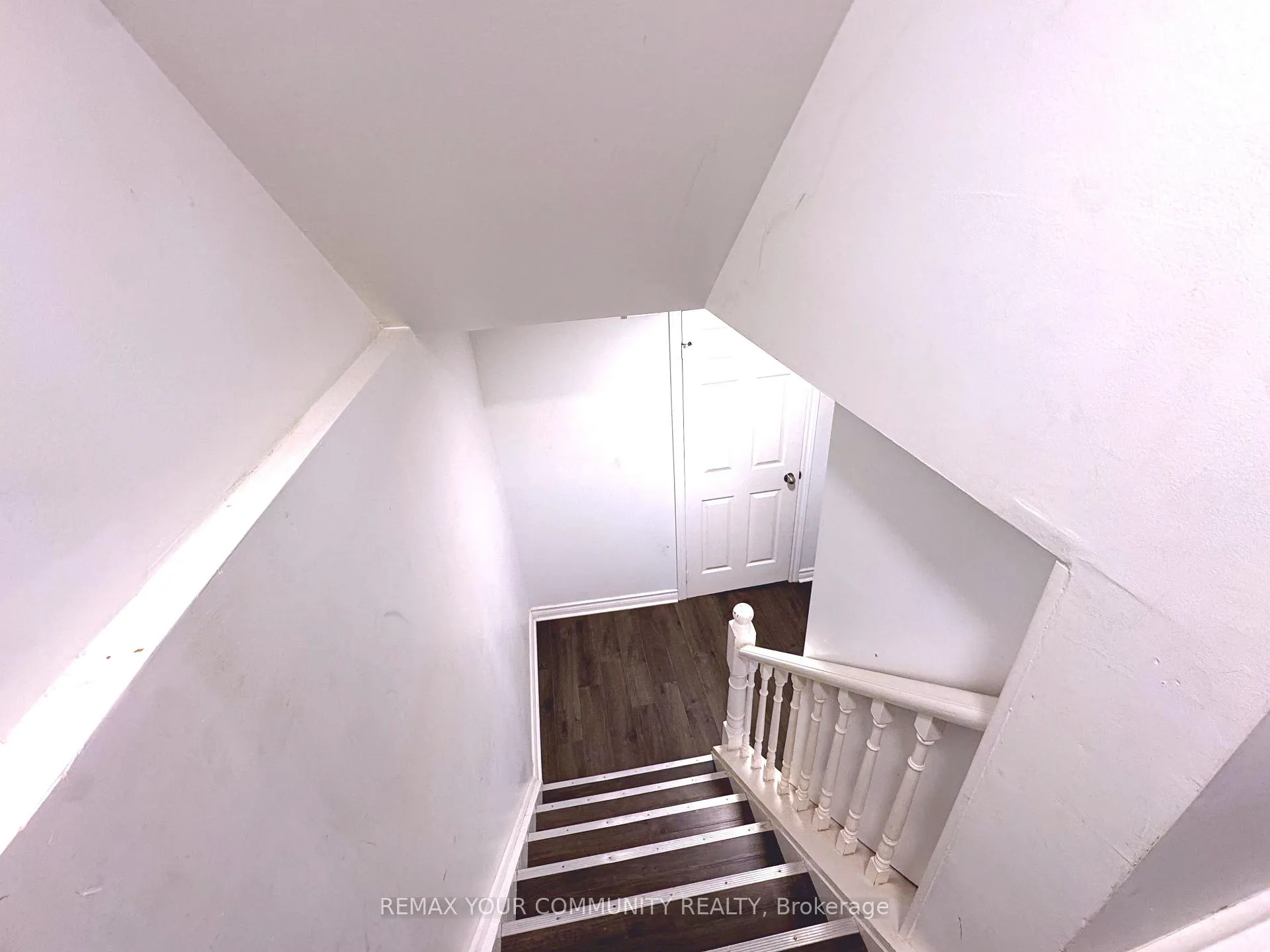 Photo 1 of Unit Lower, 1564 Marshcourt Drive, Pickering, Village East — HOMEH