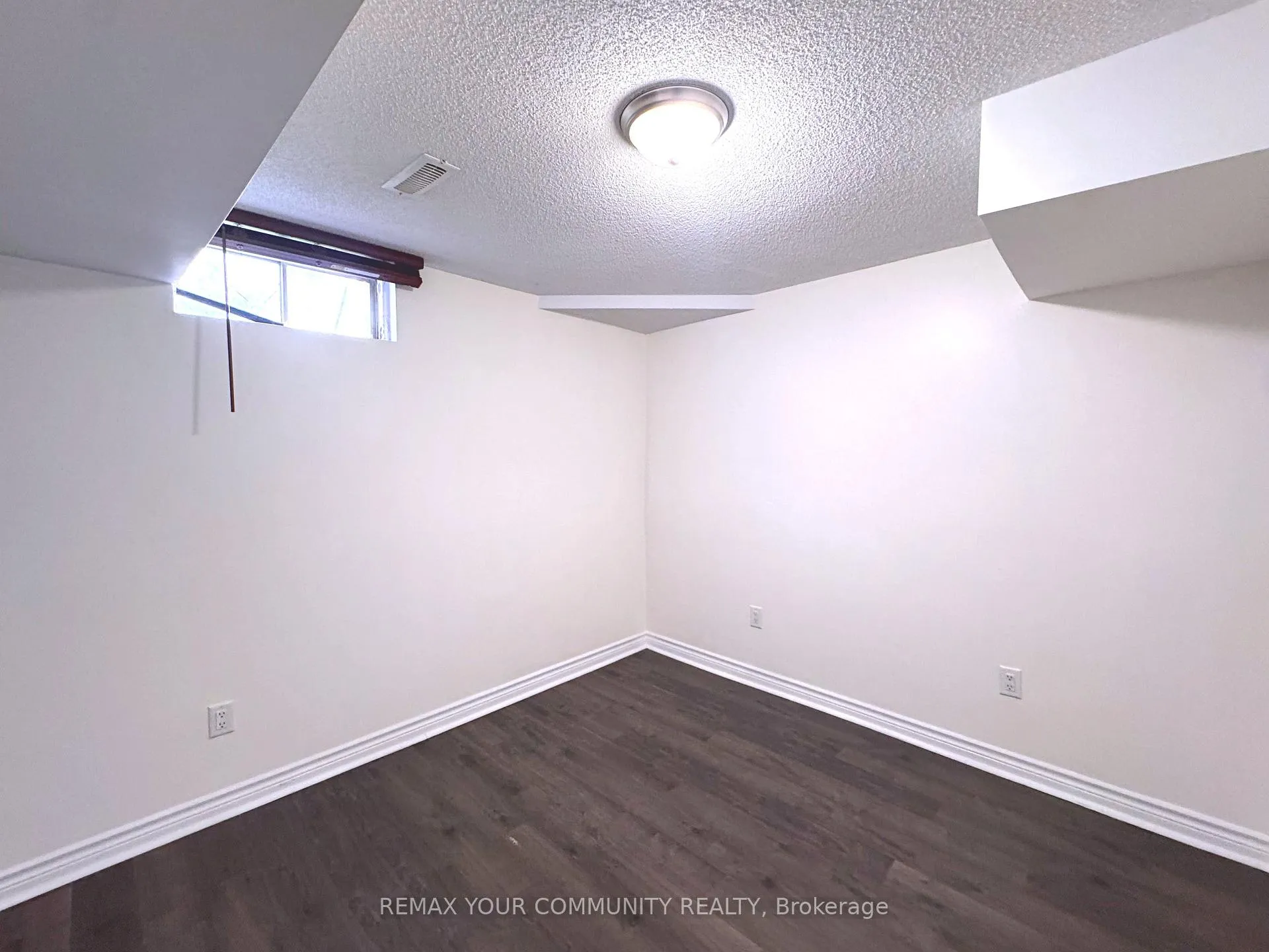 Photo 6 of Unit Lower, 1564 Marshcourt Drive, Pickering, Village East — HOMEH
