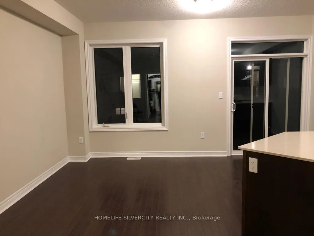 Photo 2 of 7 Pearman Crescent, Brampton, Northwest Brampton — HOMEH
