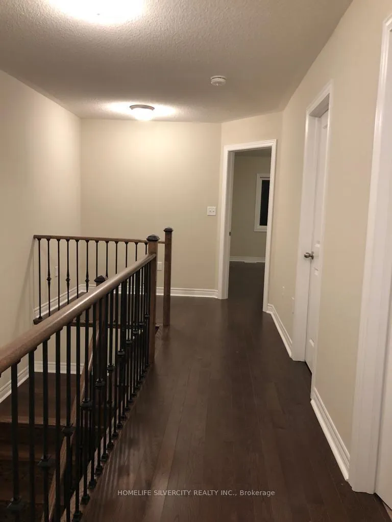 Photo 11 of 7 Pearman Crescent, Brampton, Northwest Brampton — HOMEH
