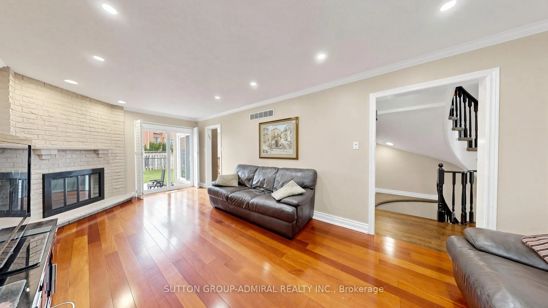 Photo 9 of 119 Mountbatten Road, Vaughan, Beverley Glen — HOMEH