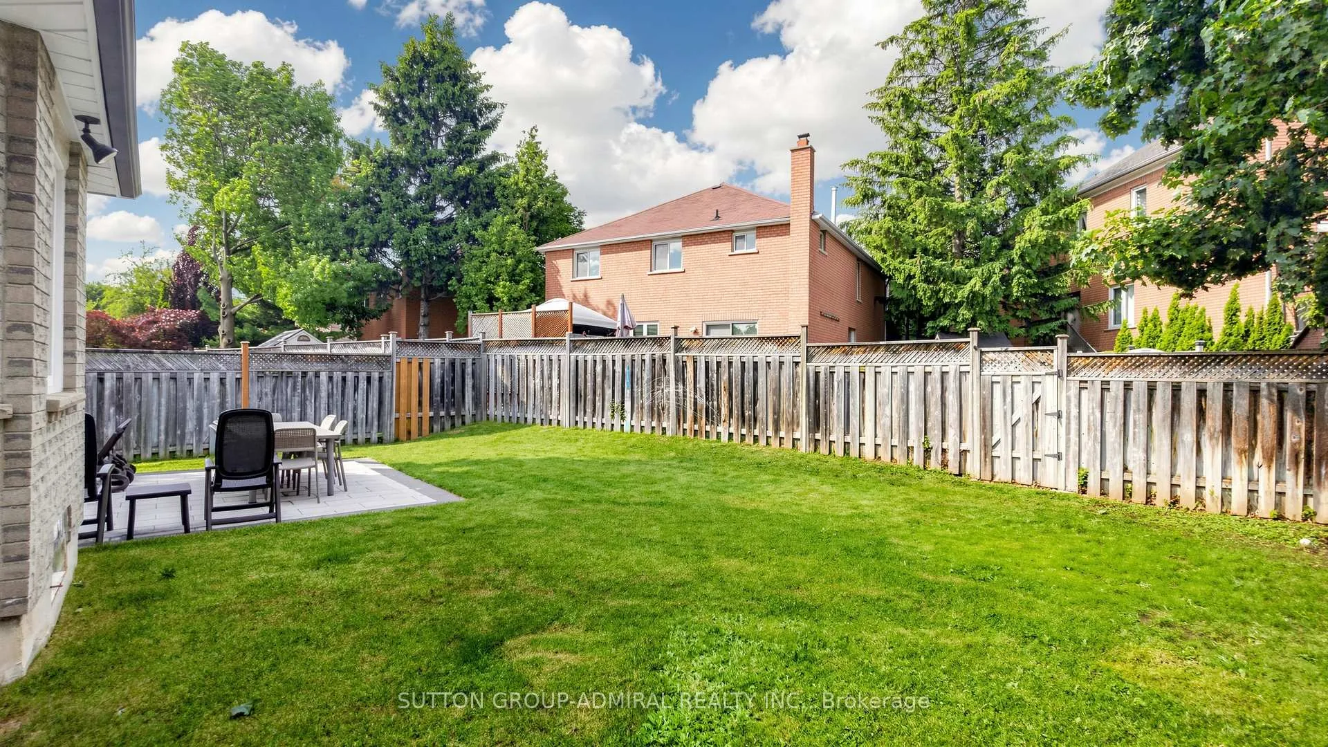 Photo 10 of 119 Mountbatten Road, Vaughan, Beverley Glen — HOMEH