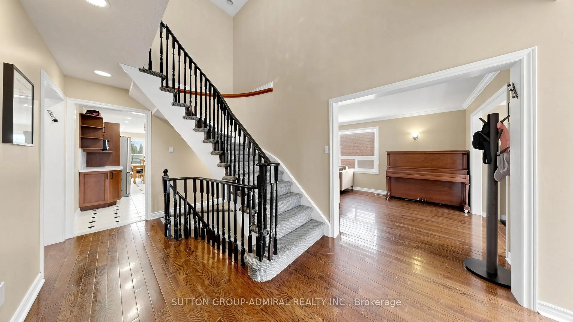 Photo 15 of 119 Mountbatten Road, Vaughan, Beverley Glen — HOMEH