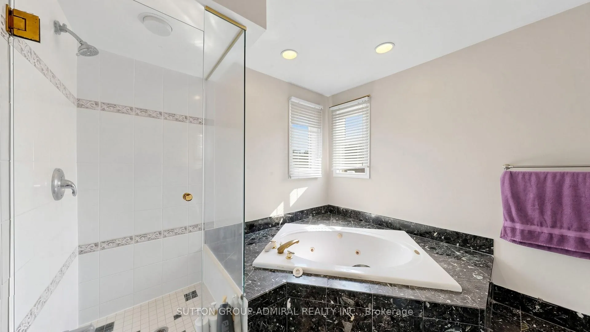 Photo 18 of 119 Mountbatten Road, Vaughan, Beverley Glen — HOMEH