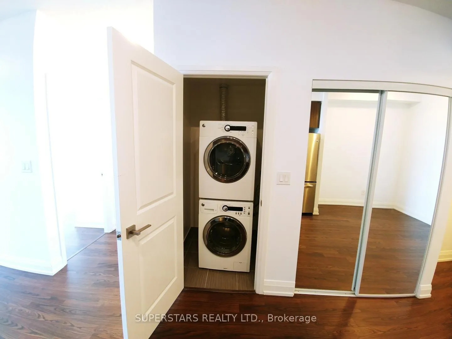 Photo 9 of Unit 2133, 7161 Yonge Street, Markham, Thornhill — HOMEH