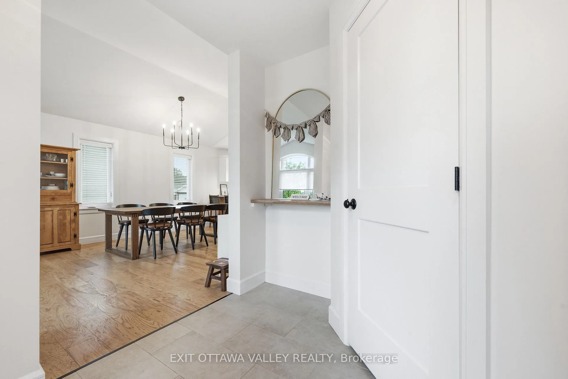 Photo 4 of 1038 Beatty Crescent, Deep River, Deep River — HOMEH