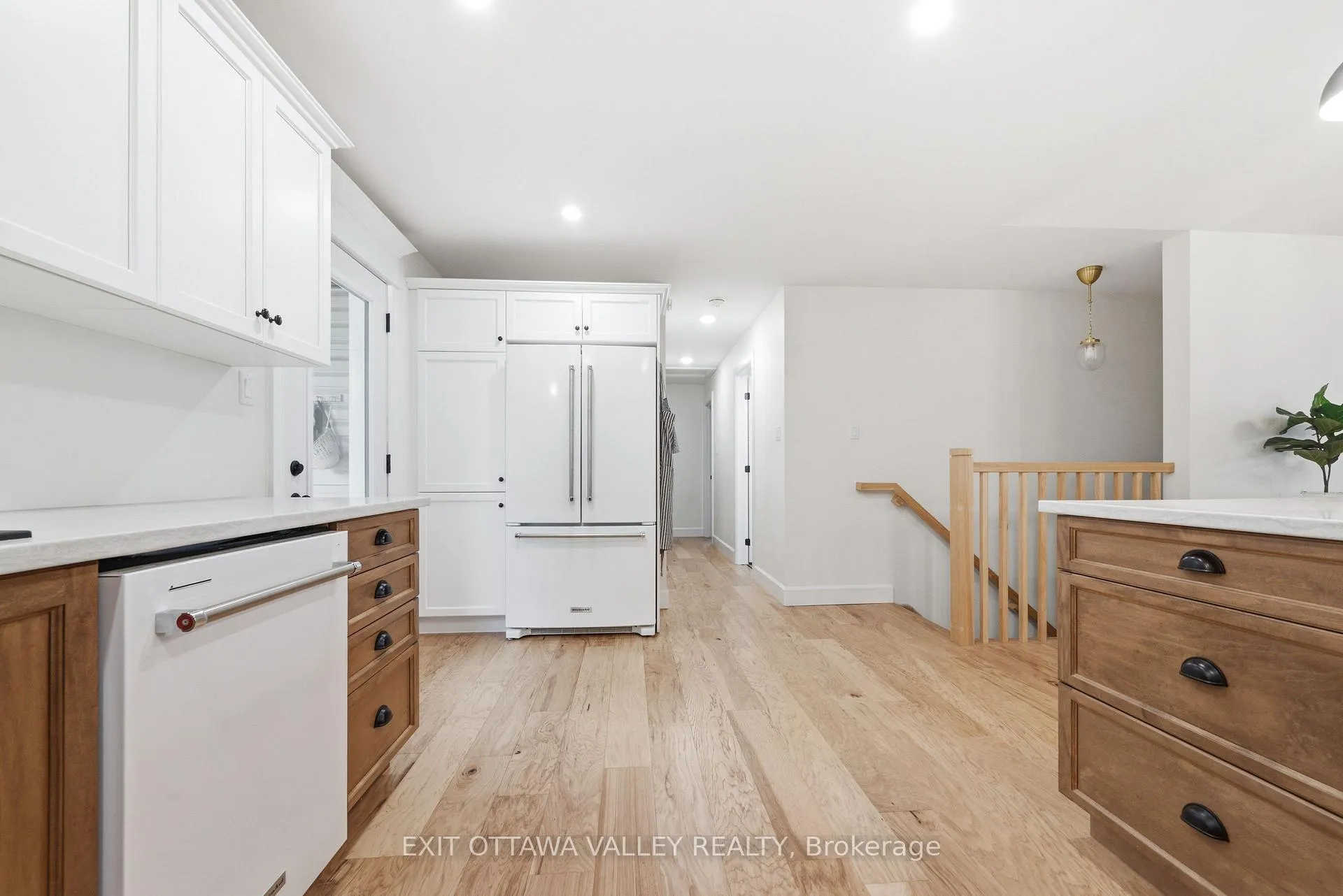 Photo 14 of 1038 Beatty Crescent, Deep River, Deep River — HOMEH