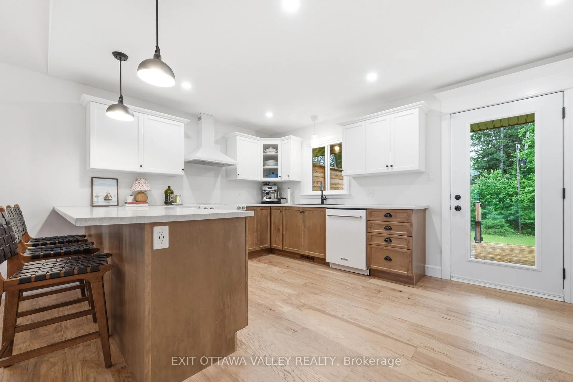 Photo 16 of 1038 Beatty Crescent, Deep River, Deep River — HOMEH