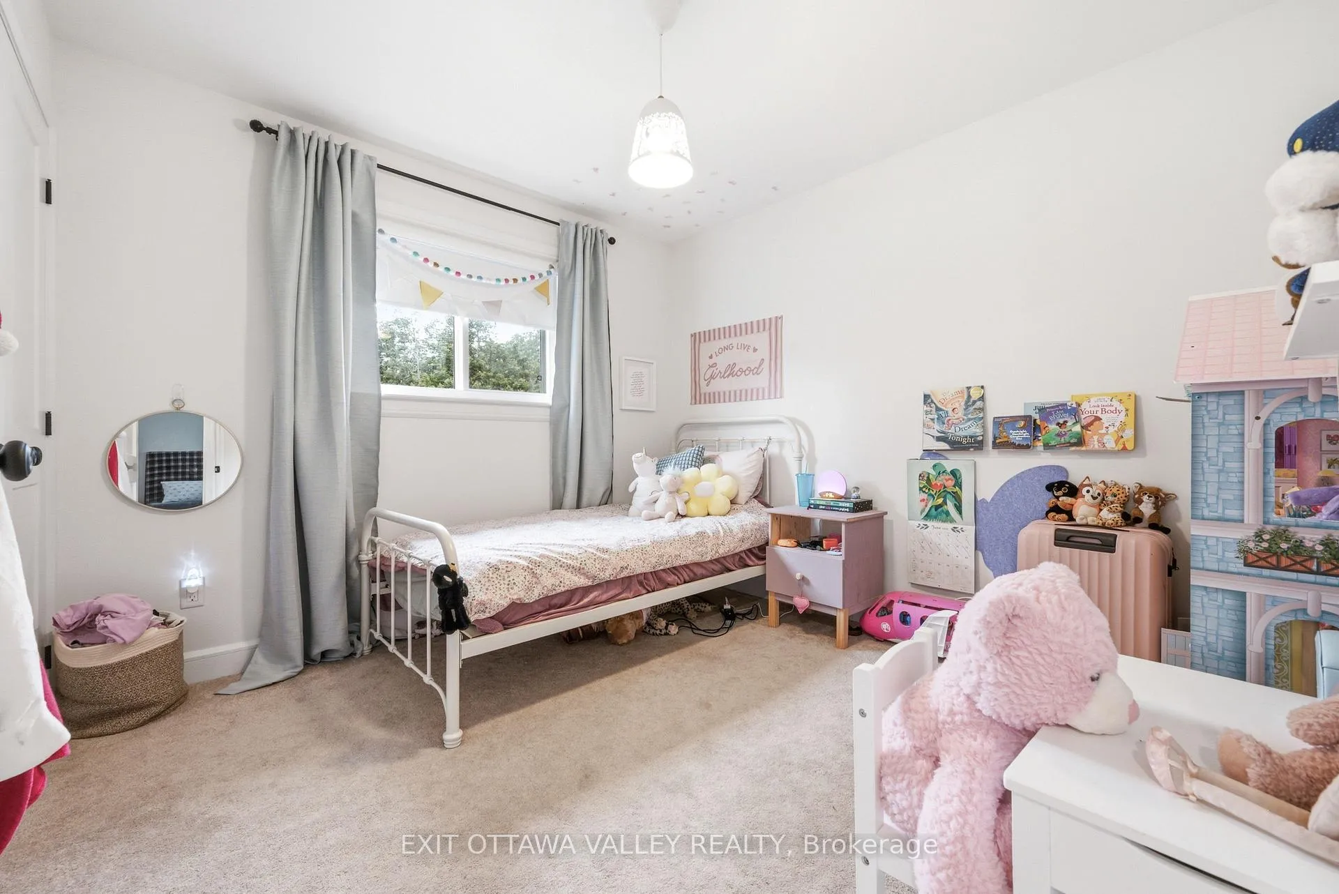 Photo 21 of 1038 Beatty Crescent, Deep River, Deep River — HOMEH