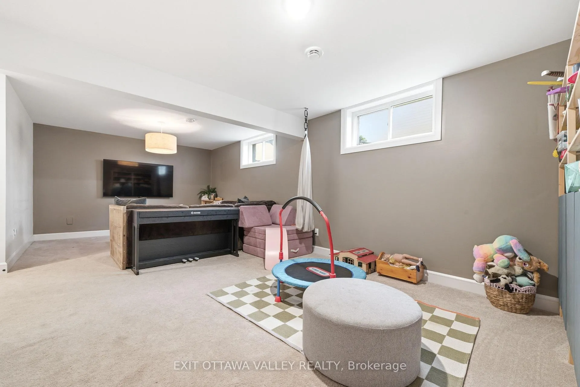Photo 34 of 1038 Beatty Crescent, Deep River, Deep River — HOMEH