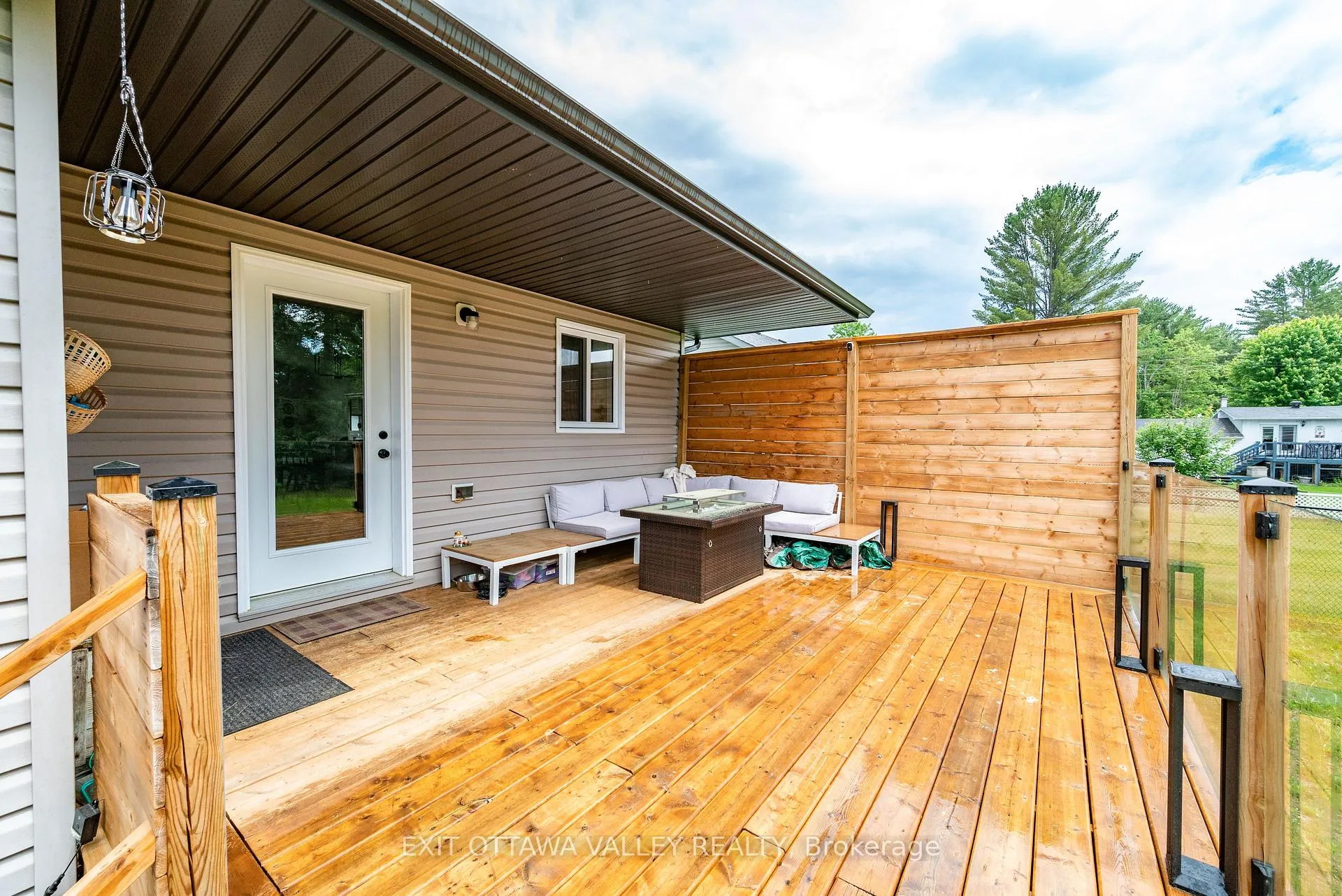 Photo 41 of 1038 Beatty Crescent, Deep River, Deep River — HOMEH