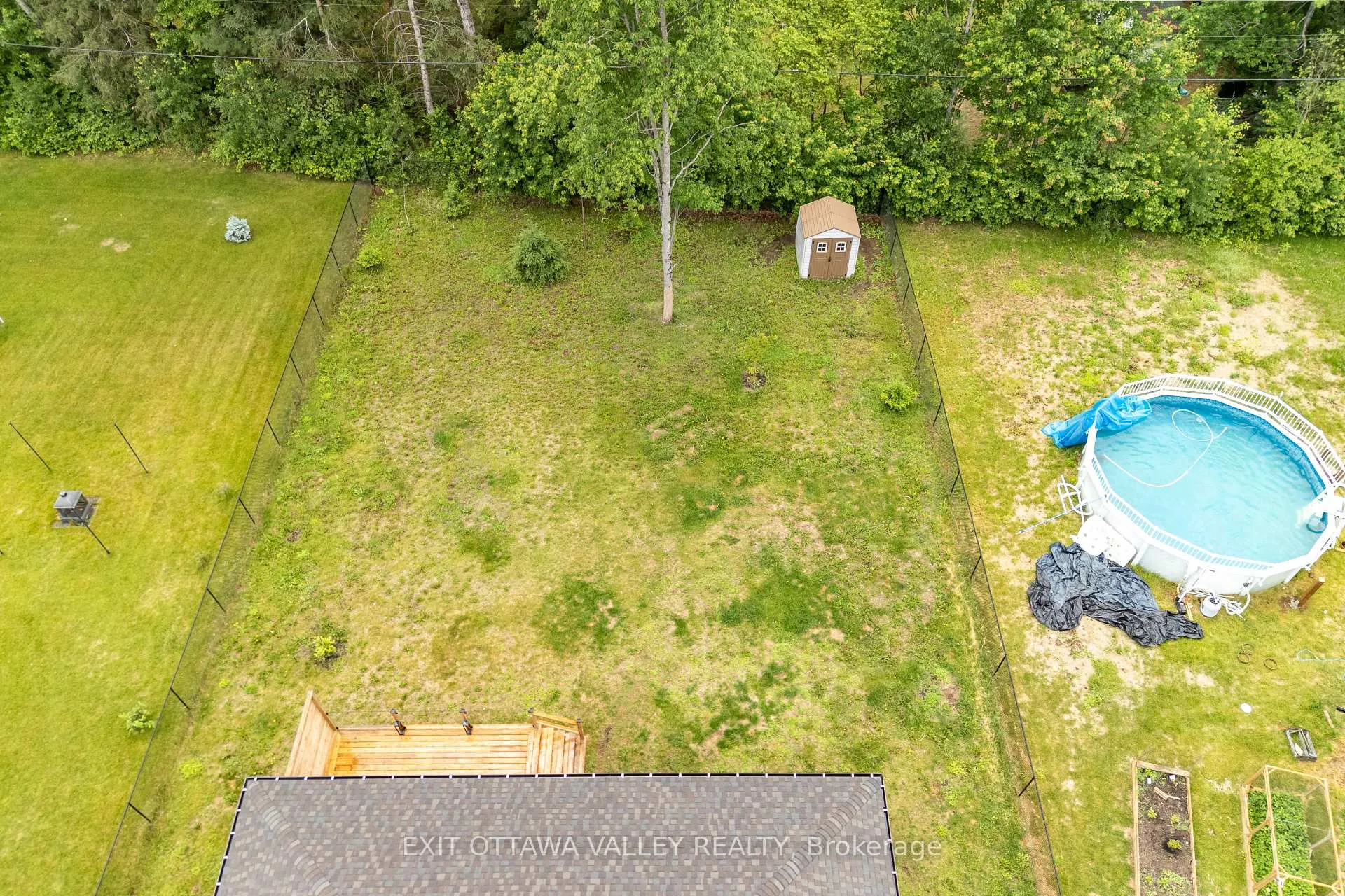 Photo 43 of 1038 Beatty Crescent, Deep River, Deep River — HOMEH
