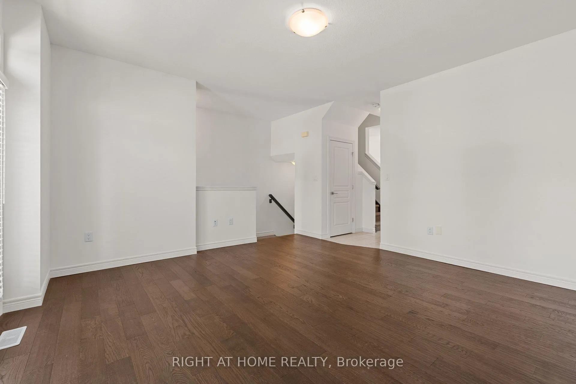 Photo 12 of 5 Andruss Lane, Hamilton, Meadowlands — HOMEH