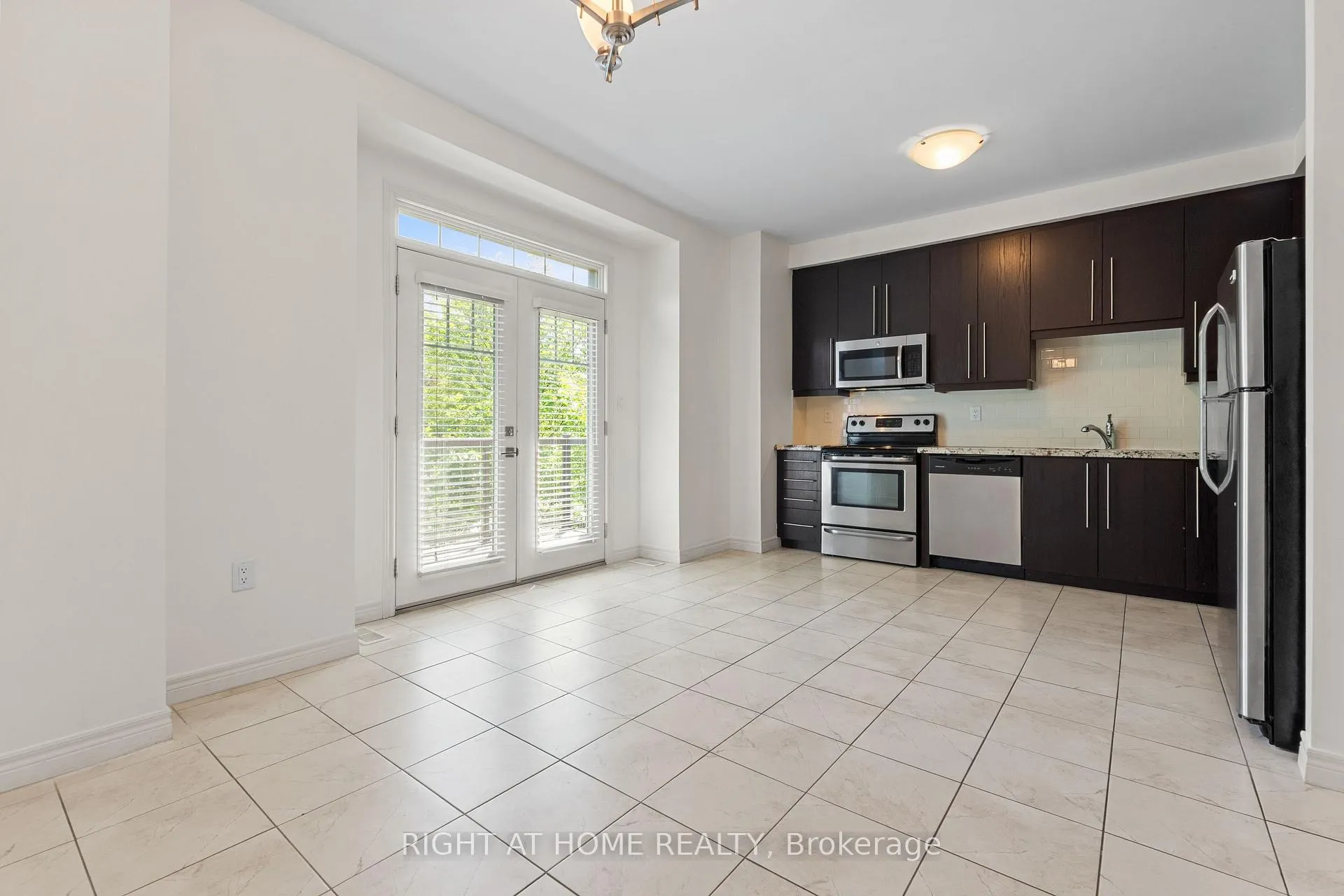 Photo 16 of 5 Andruss Lane, Hamilton, Meadowlands — HOMEH