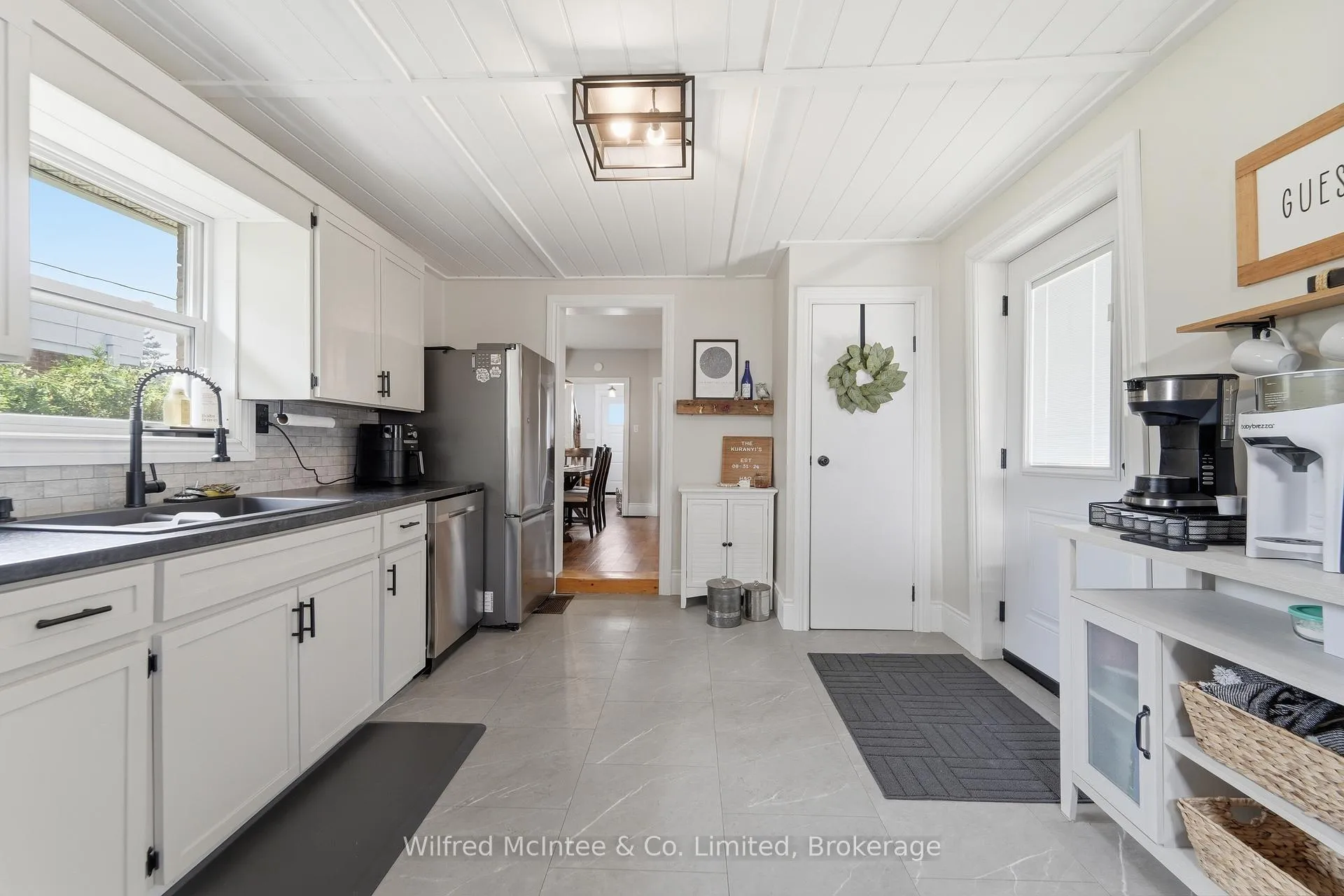 Photo 4 of 34 Goshen Street N, Bluewater, Zurich — HOMEH