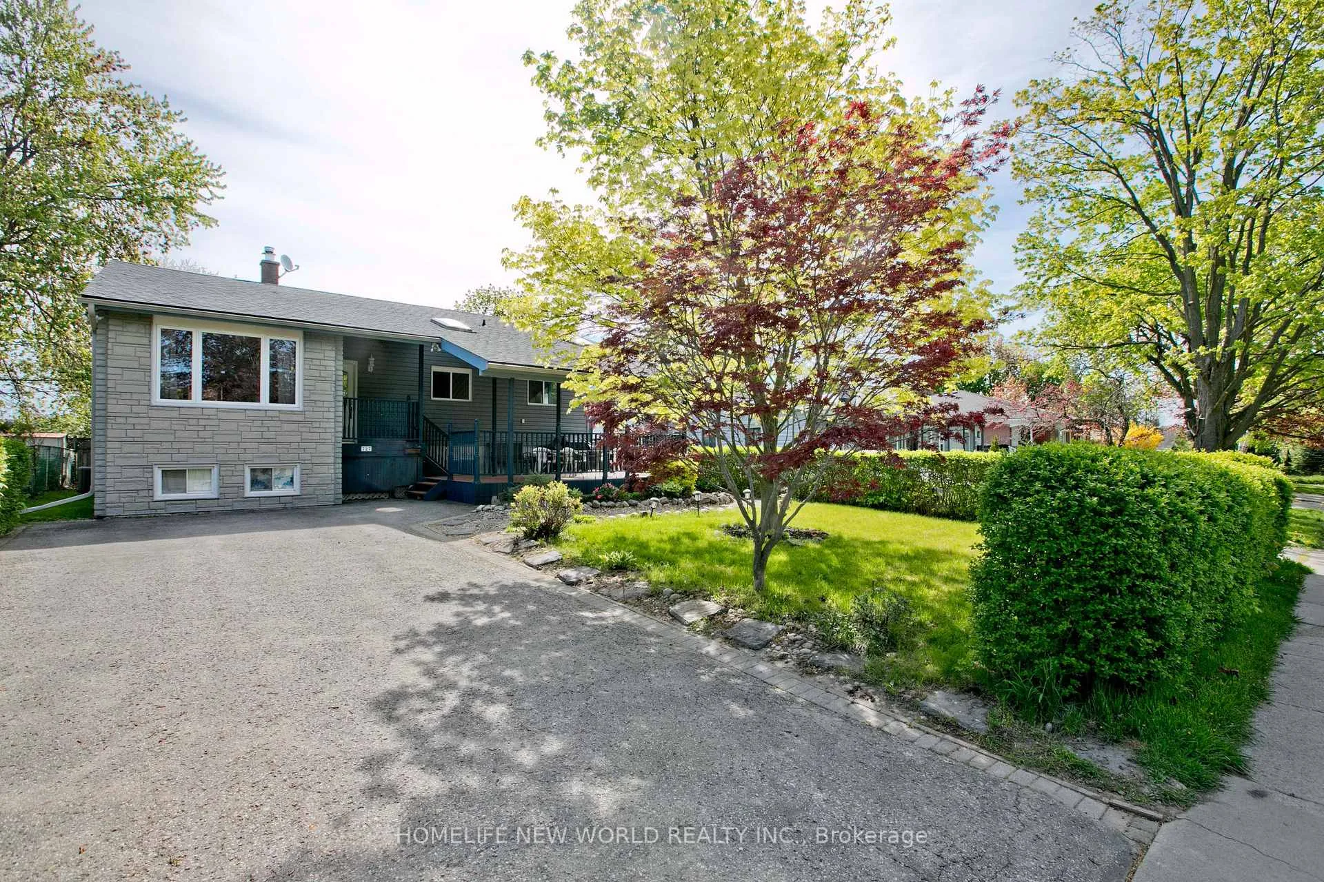 Photo 1 of 727 Balaton Avenue, Pickering, Bay Ridges — HOMEH
