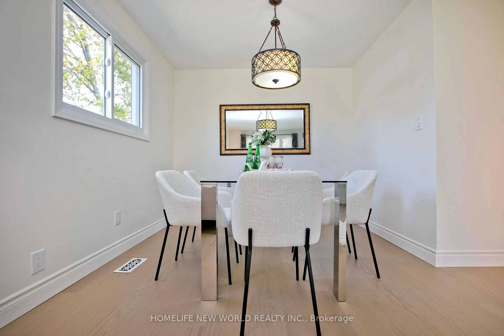 Photo 10 of 727 Balaton Avenue, Pickering, Bay Ridges — HOMEH
