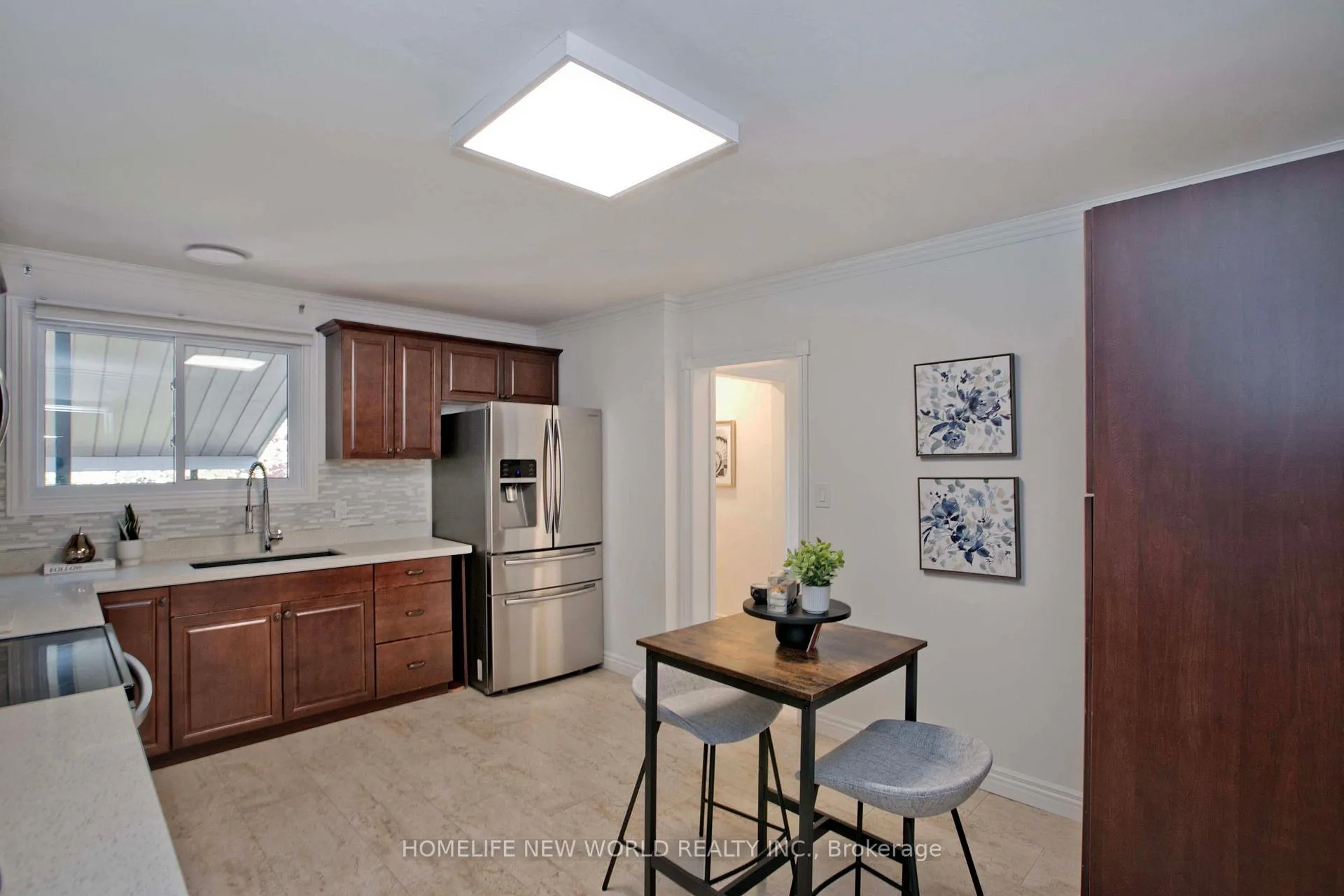 Photo 14 of 727 Balaton Avenue, Pickering, Bay Ridges — HOMEH