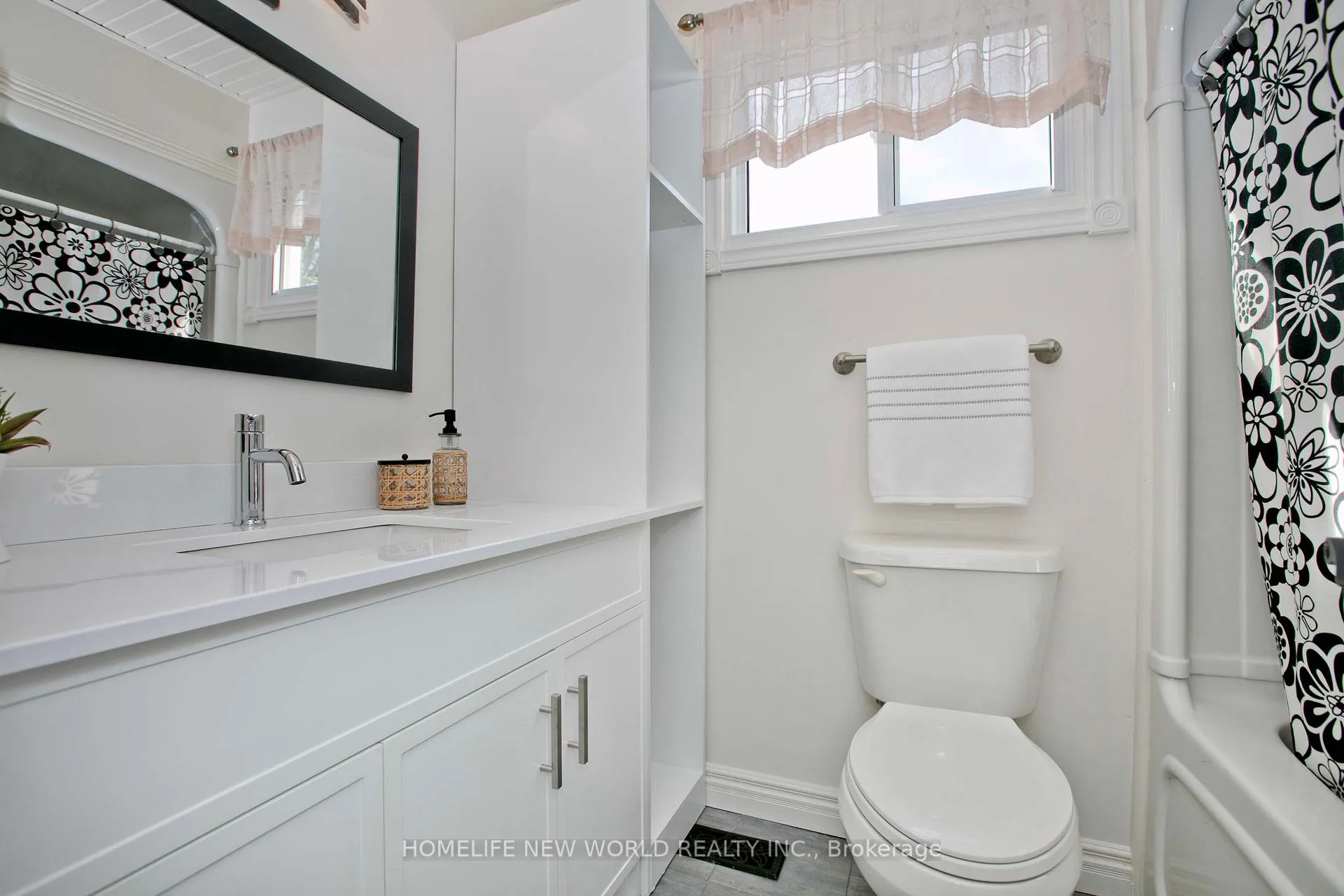 Photo 25 of 727 Balaton Avenue, Pickering, Bay Ridges — HOMEH