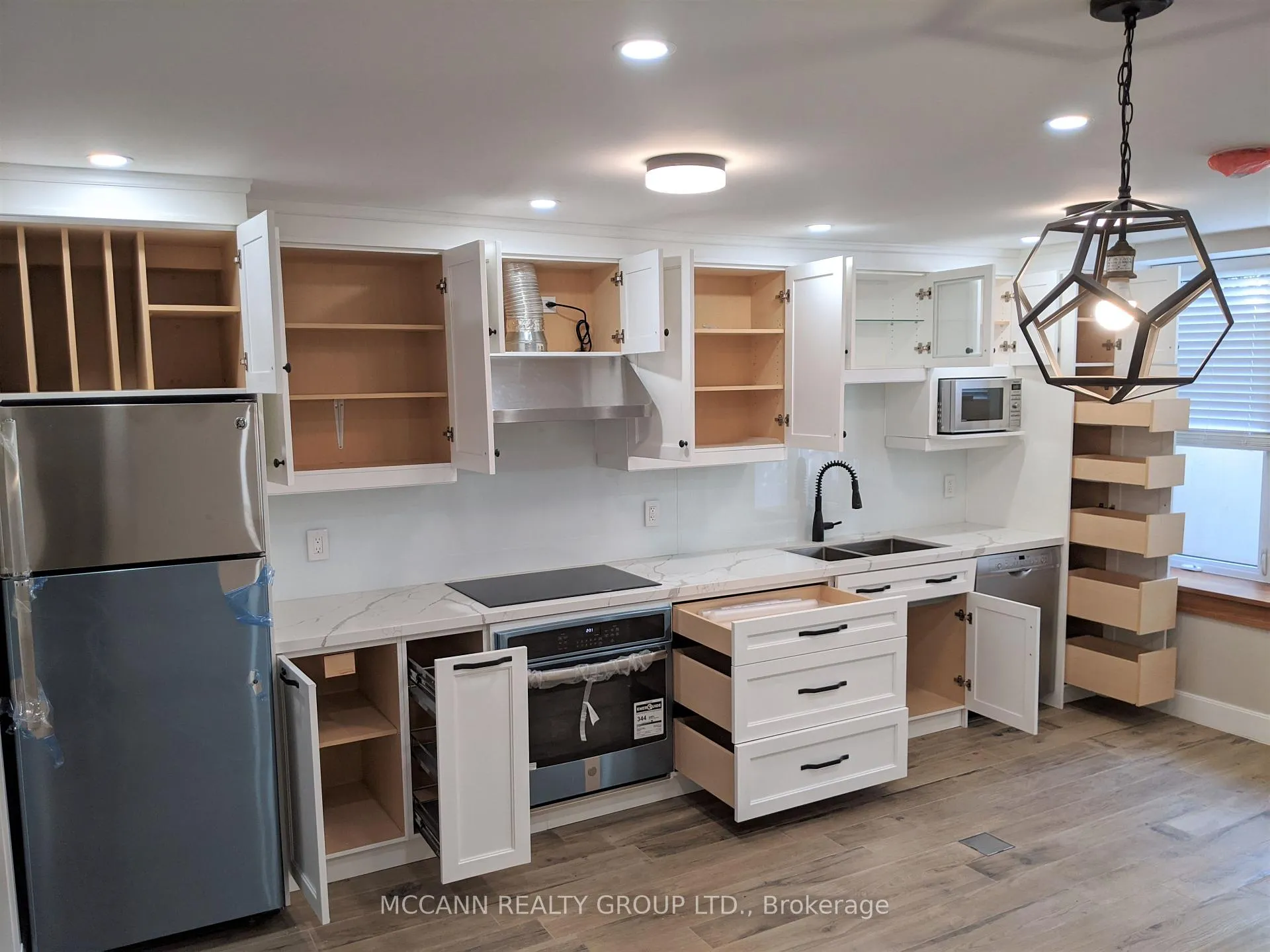 Photo 5 of Unit Unit 3, 93 Dunn Avenue, Toronto, South Parkdale — HOMEH