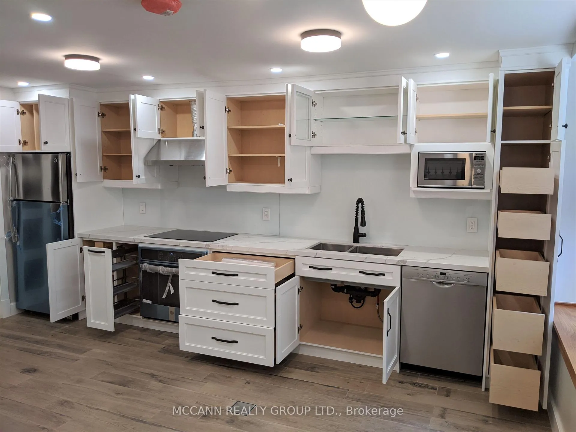 Photo 6 of Unit Unit 3, 93 Dunn Avenue, Toronto, South Parkdale — HOMEH