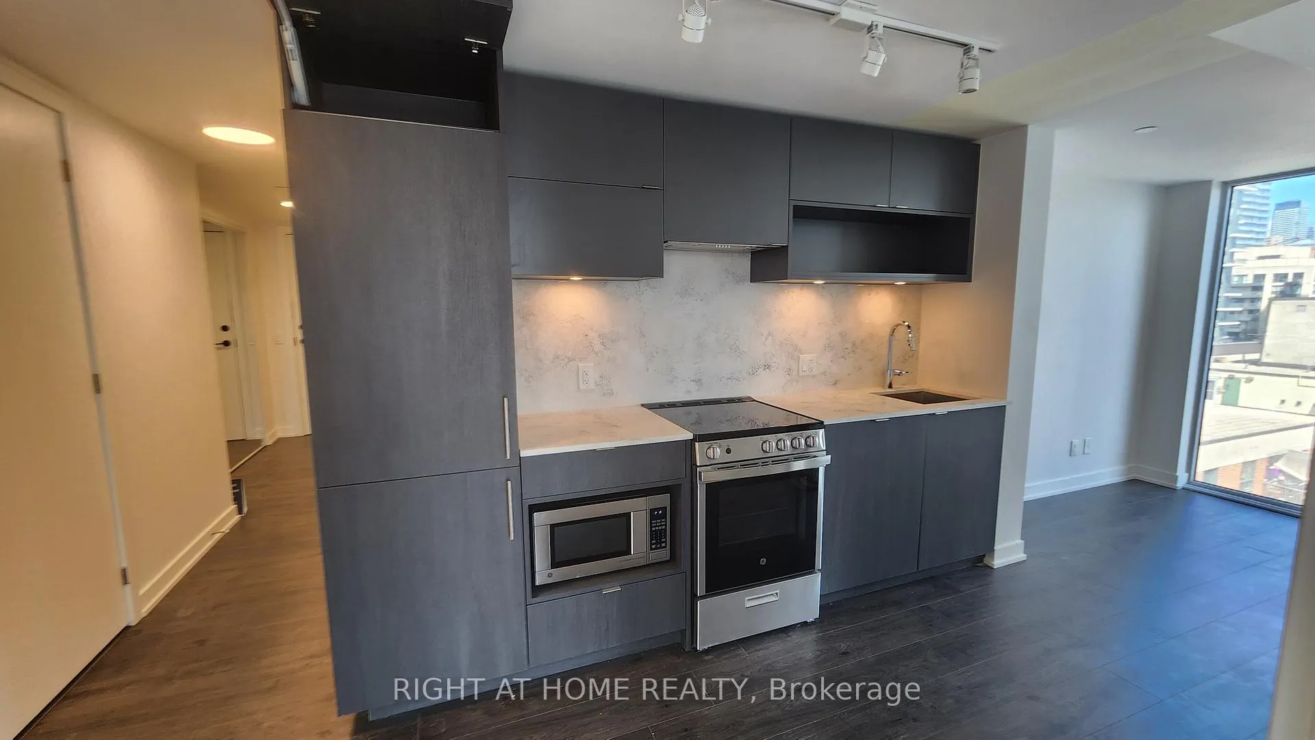 Photo 9 of Unit 1503, 100 Queen Street E, Toronto, Church-Yonge Corridor — HOMEH