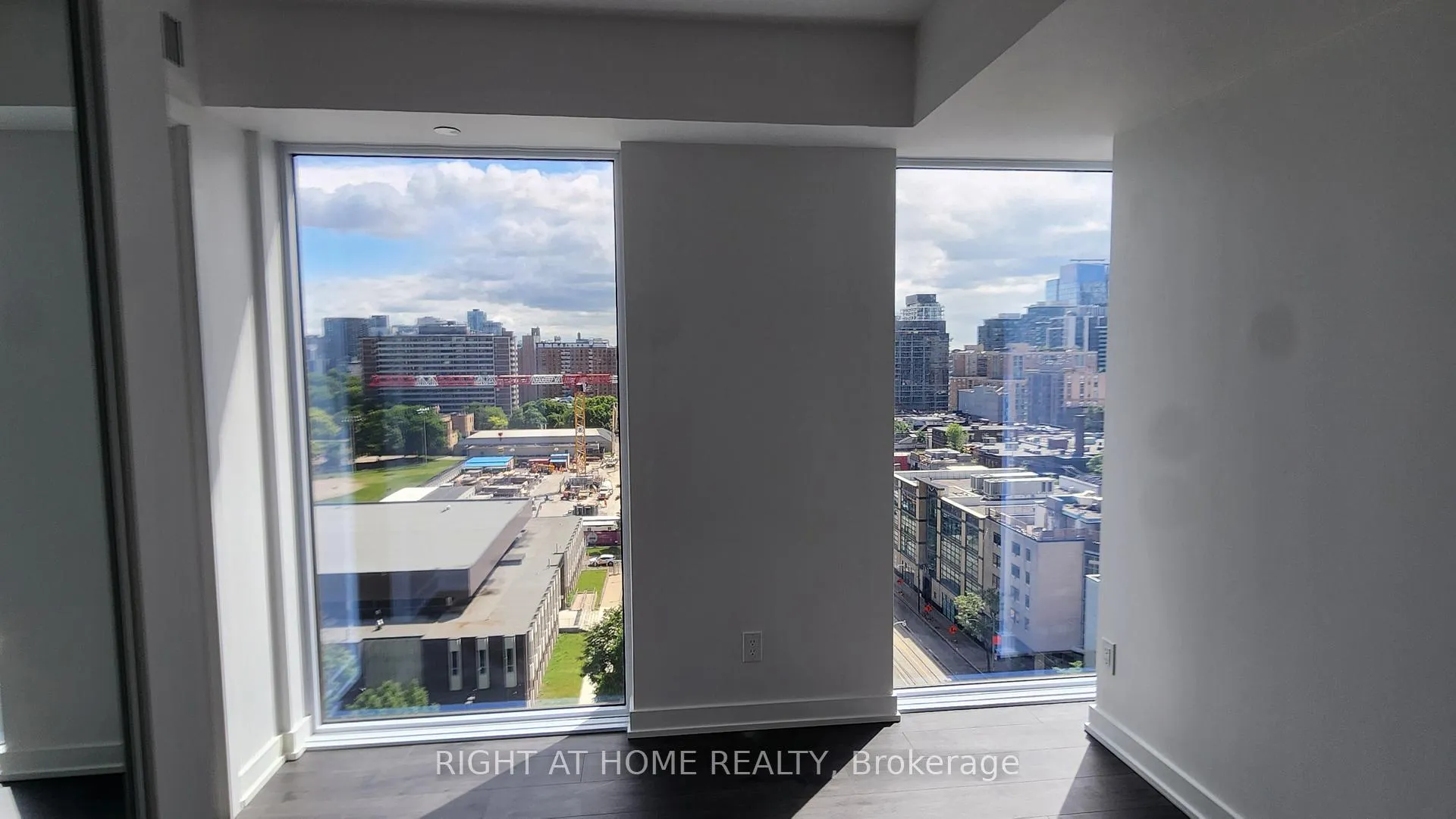 Photo 14 of Unit 1503, 100 Queen Street E, Toronto, Church-Yonge Corridor — HOMEH