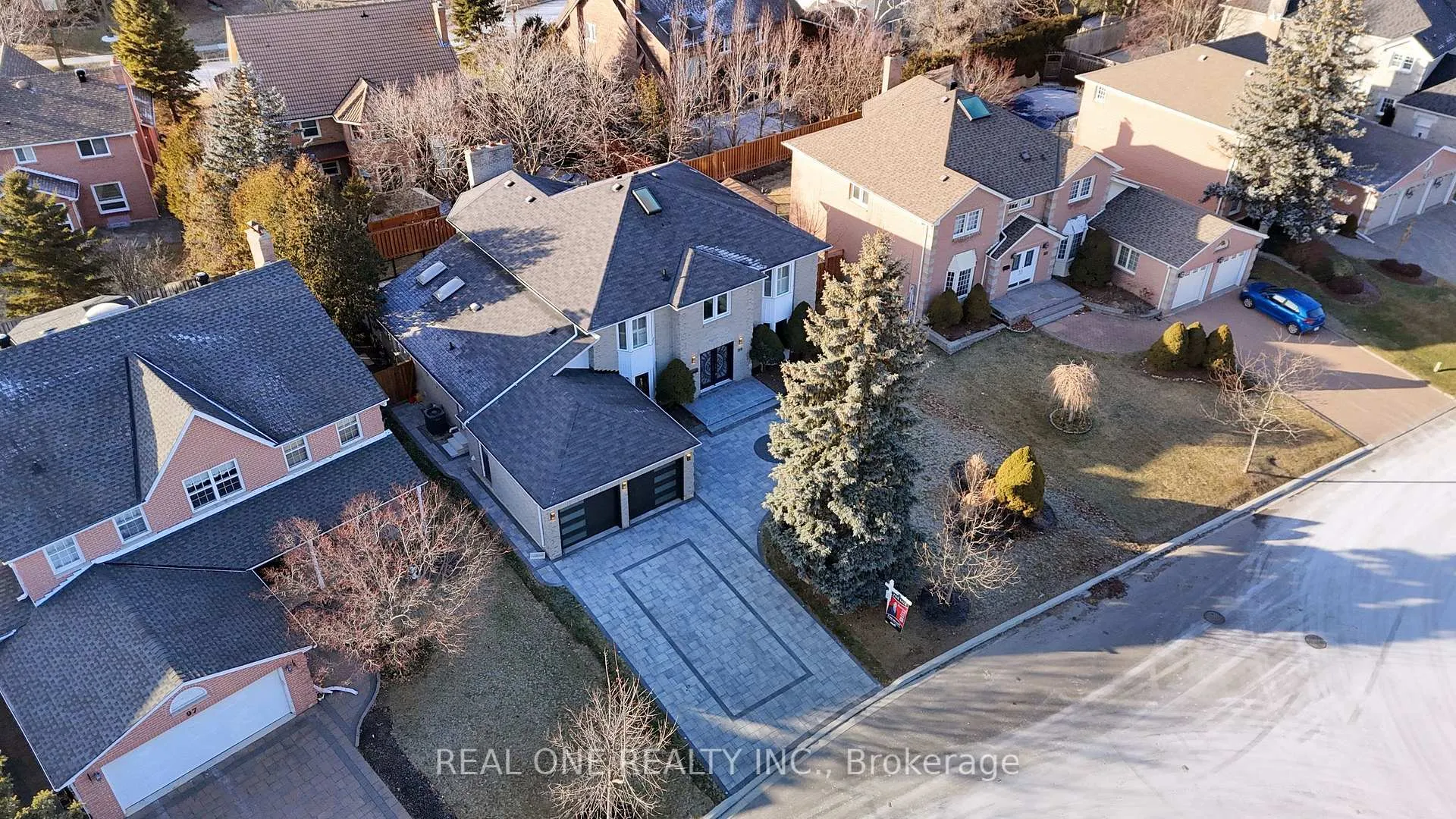 Photo 1 of 99 Aitken Circle, Markham, Unionville — HOMEH