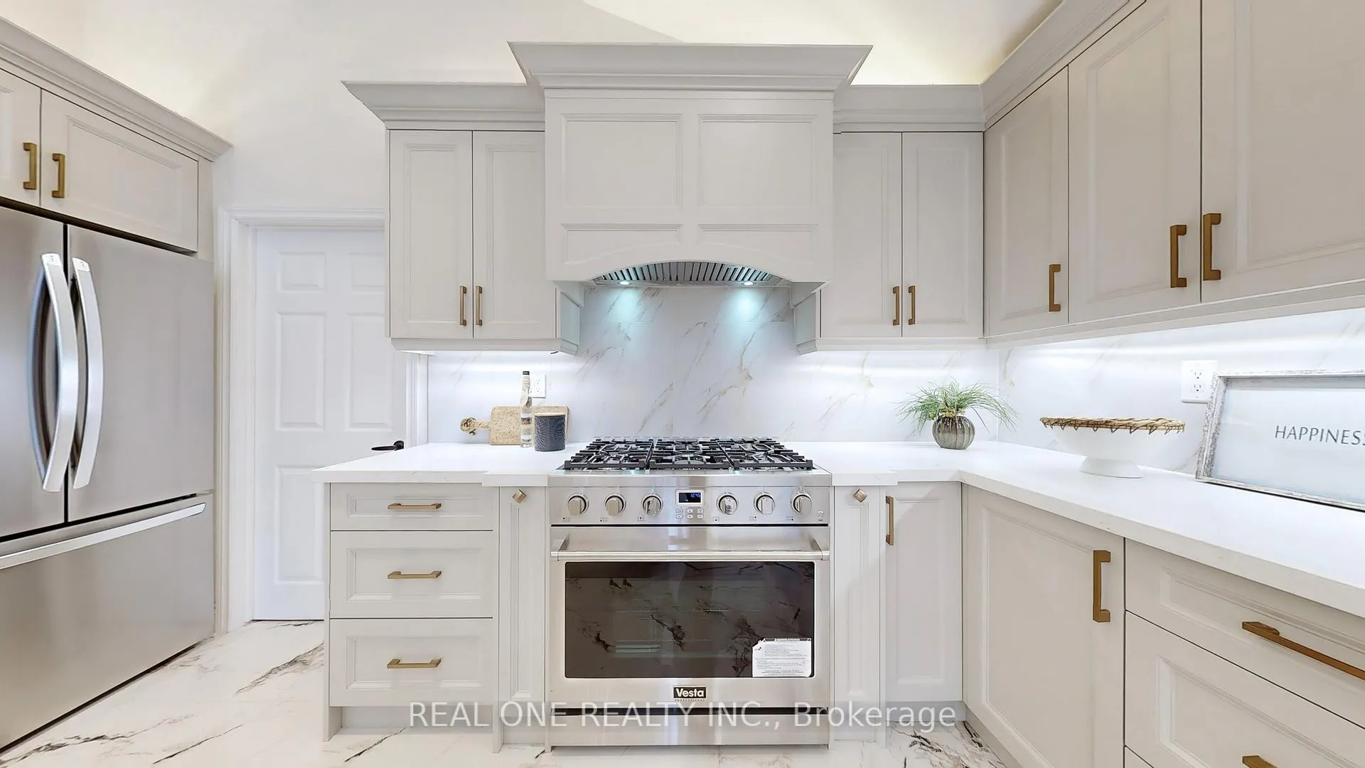 Photo 16 of 99 Aitken Circle, Markham, Unionville — HOMEH