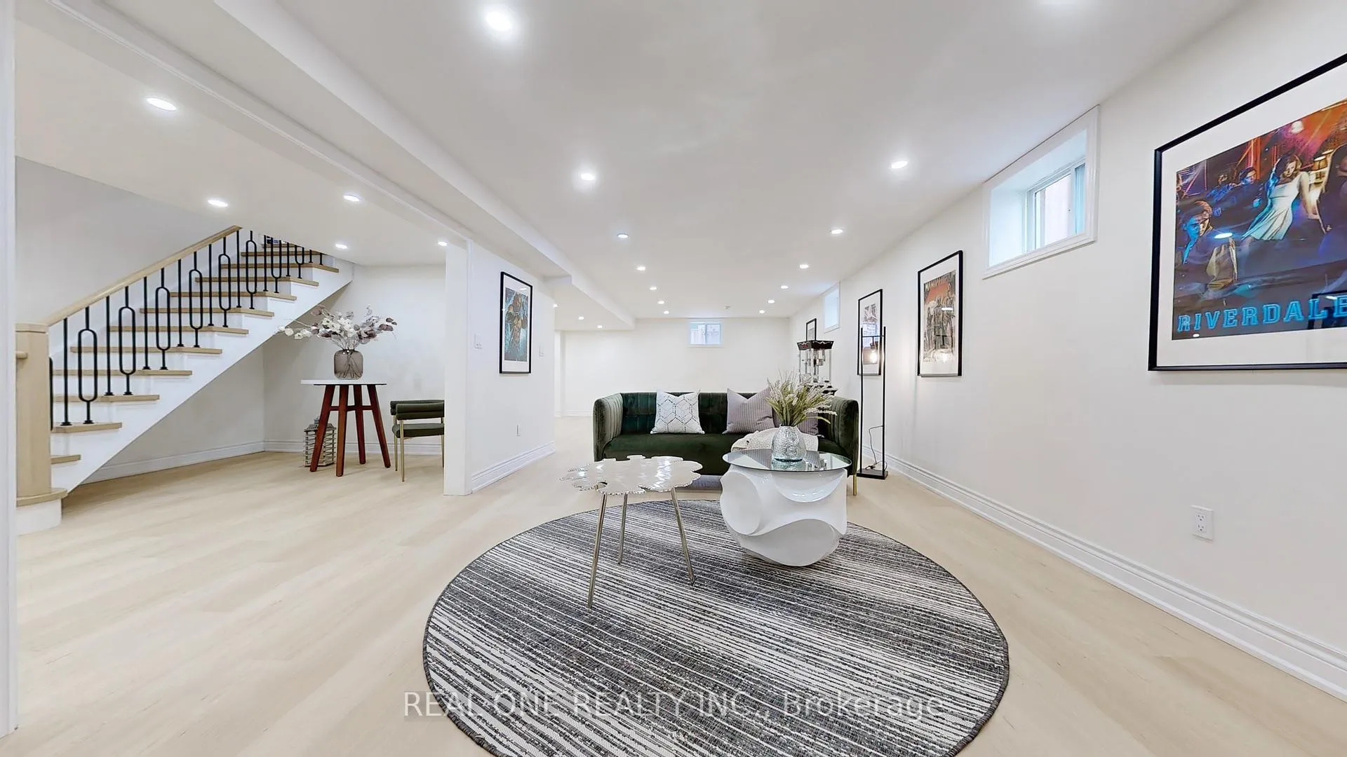 Photo 40 of 99 Aitken Circle, Markham, Unionville — HOMEH