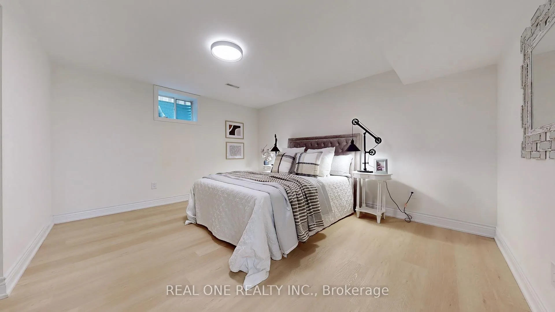 Photo 45 of 99 Aitken Circle, Markham, Unionville — HOMEH