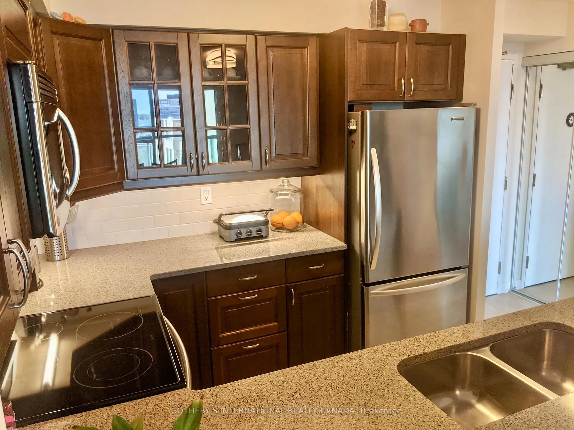 Photo 7 of Unit 1110, 109 Front Street E, Toronto, Moss Park — HOMEH