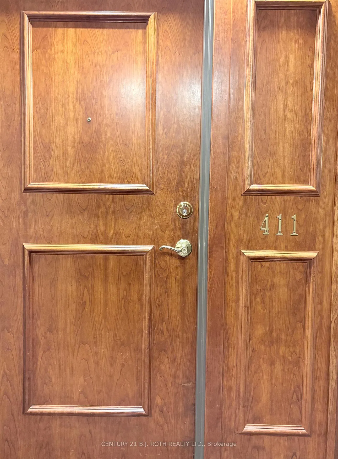 Photo 3 of Unit 411, 2 Toronto Street, Barrie, City Centre — HOMEH