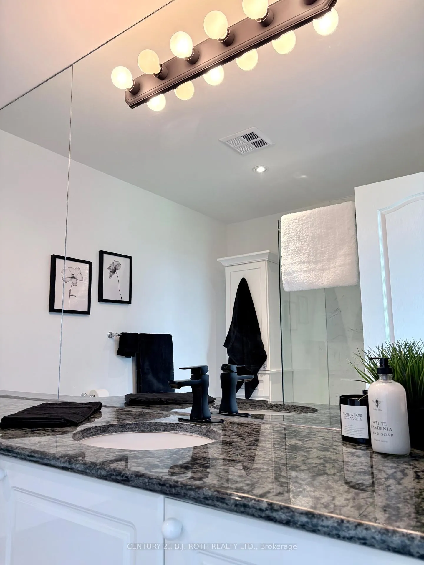 Photo 18 of Unit 411, 2 Toronto Street, Barrie, City Centre — HOMEH