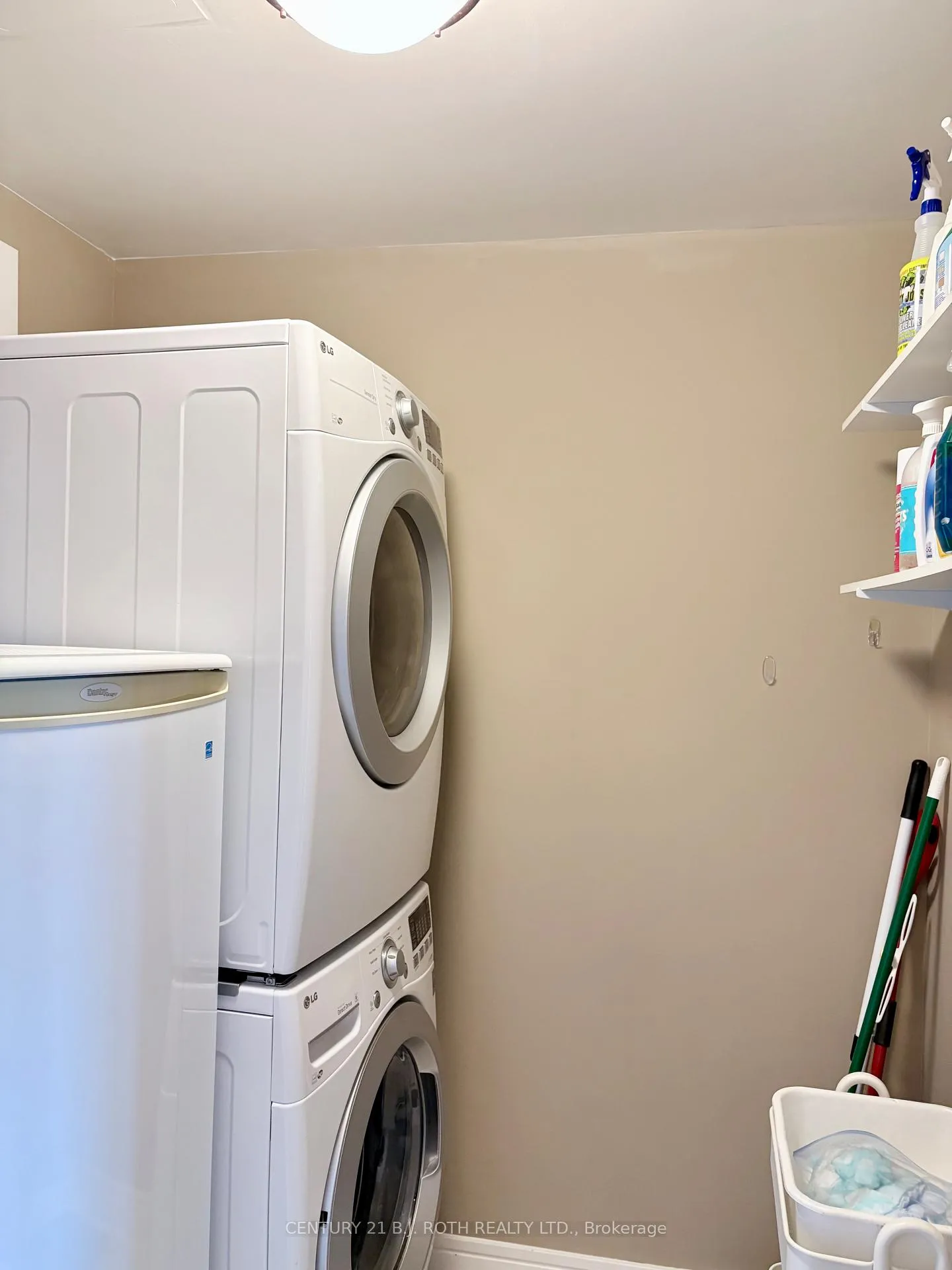 Photo 22 of Unit 411, 2 Toronto Street, Barrie, City Centre — HOMEH