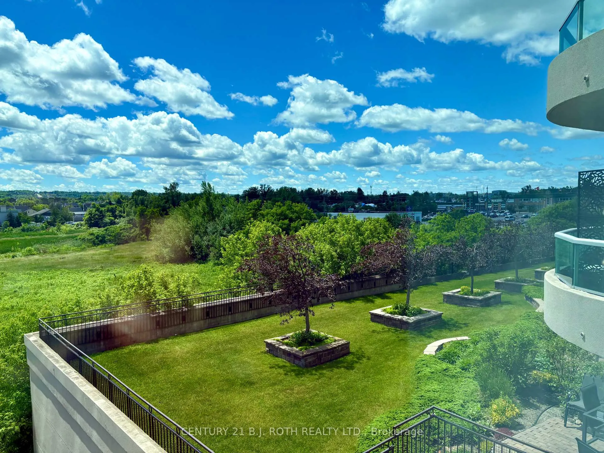 Photo 25 of Unit 411, 2 Toronto Street, Barrie, City Centre — HOMEH
