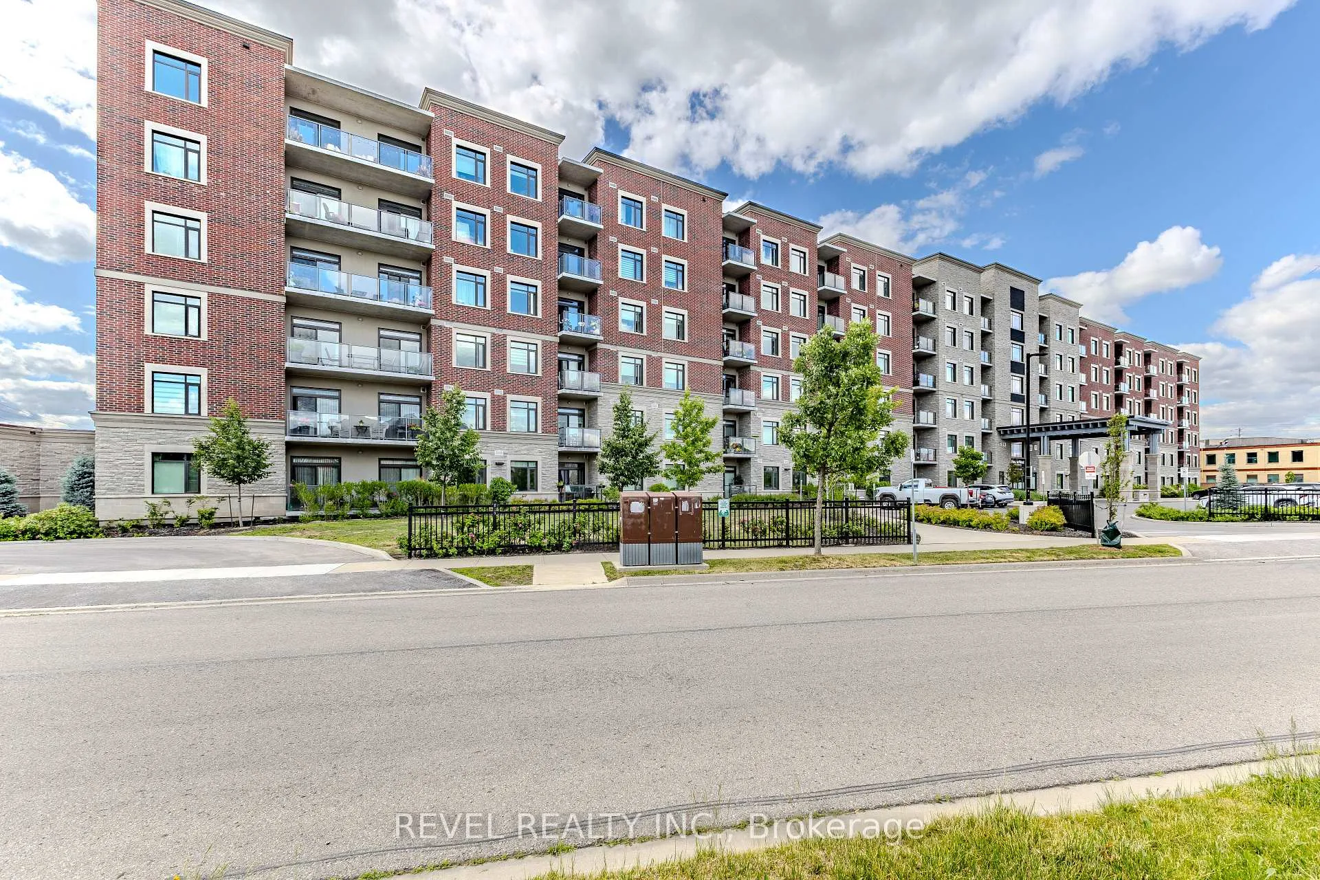Photo of Unit 605, 830 Megson Terrace
